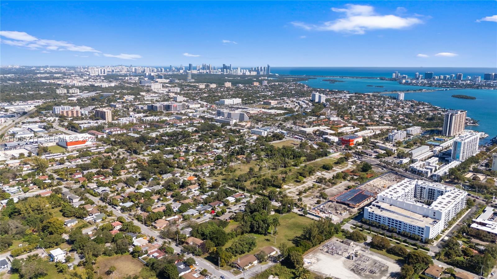   /   кв.футов $ 2026-03-29 0 Фото