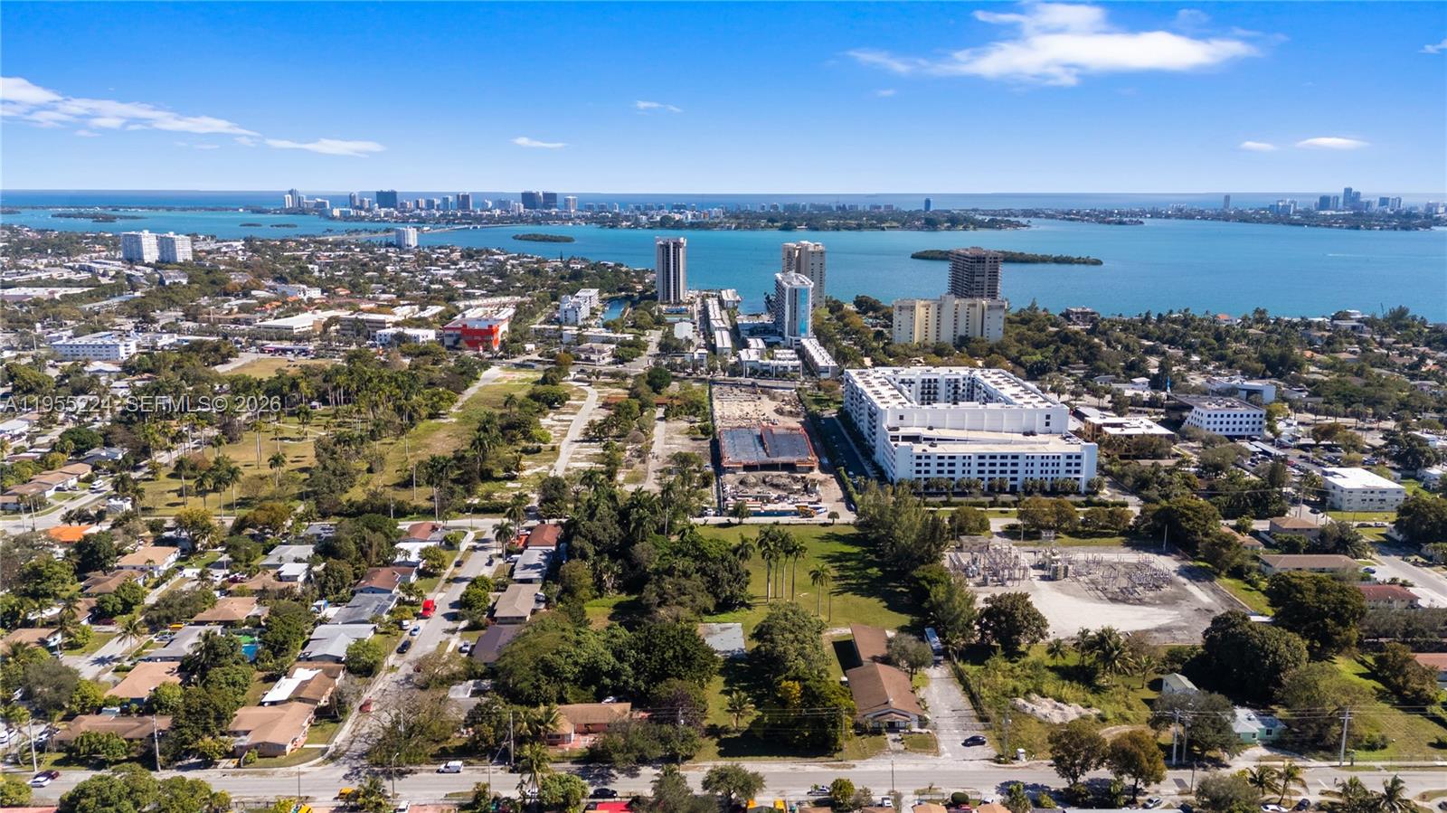   /   кв.футов $ 2026-03-29 0 Фото