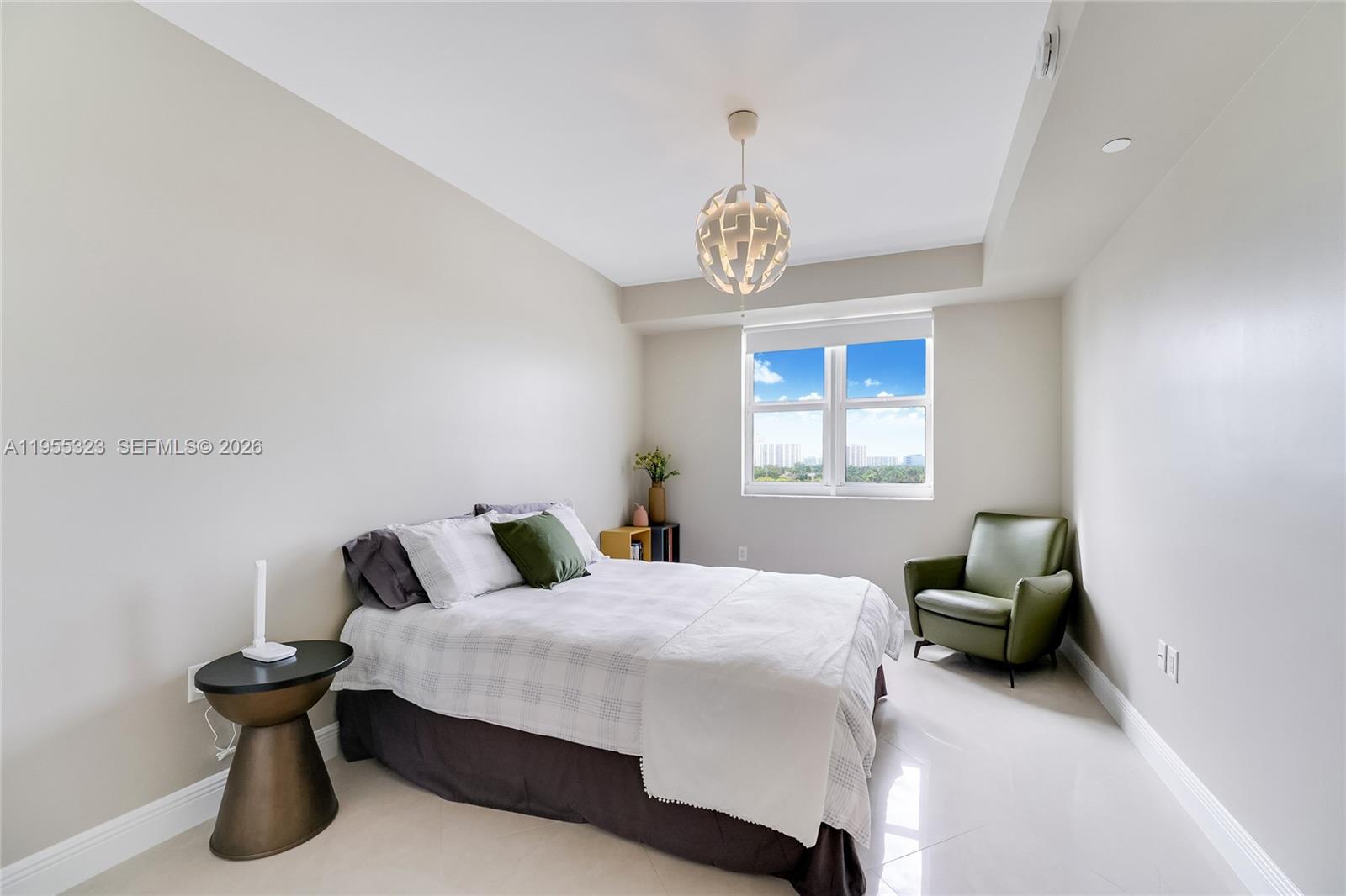 Photo of 19900 Country Club Dr #702, Aventura, Florida, 33180 - 2nd en suite bedroom