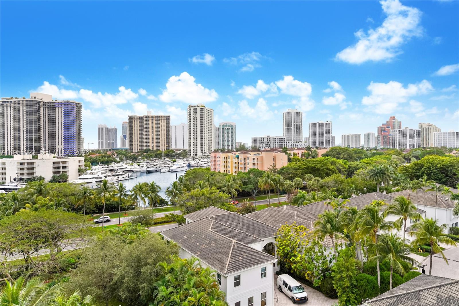 Photo of 19900 Country Club Dr #702, Aventura, Florida, 33180 - Total privacy