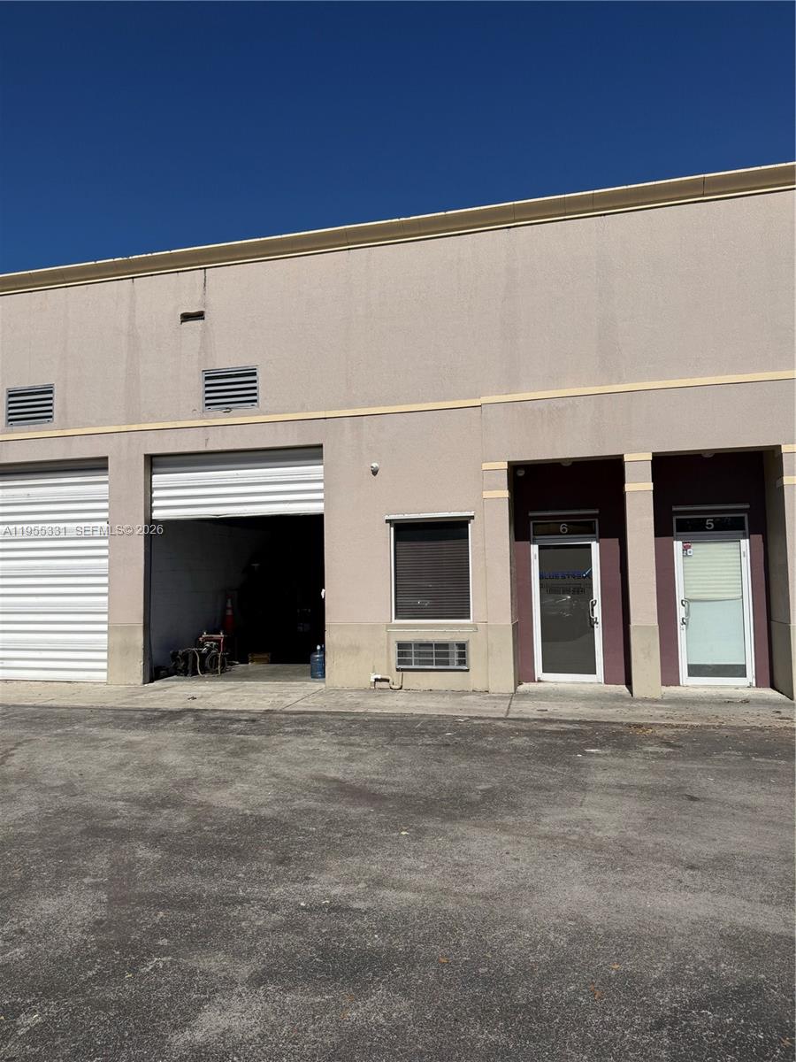 See details 6 / sq. ft. $ 2026-01-29 0 Photo