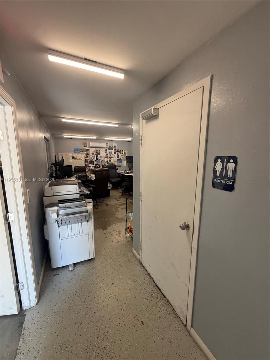 See details 6 / sq. ft. $ 2026-01-29 0 Photo