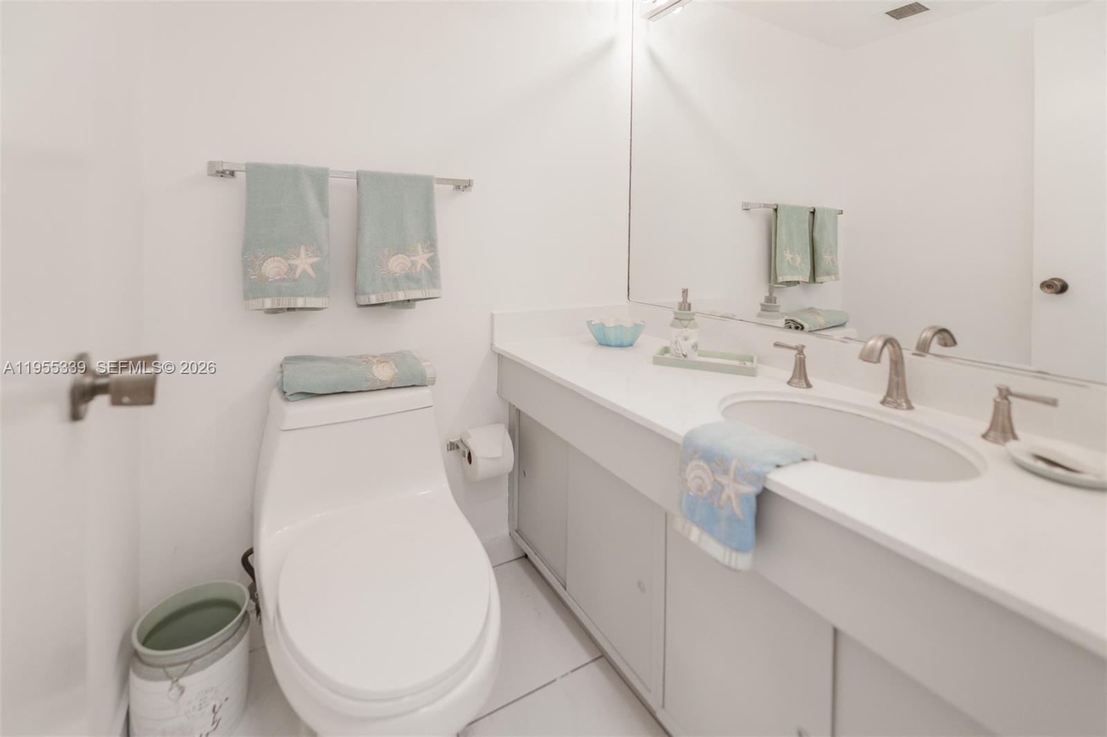 22L 1 / 2 870 sq. ft. $ 2026-01-29 0 Photo