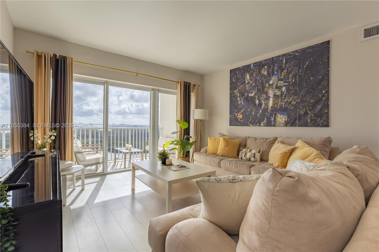 2114 1 / 2 762 sq. ft. $ 2026-01-29 0 foto