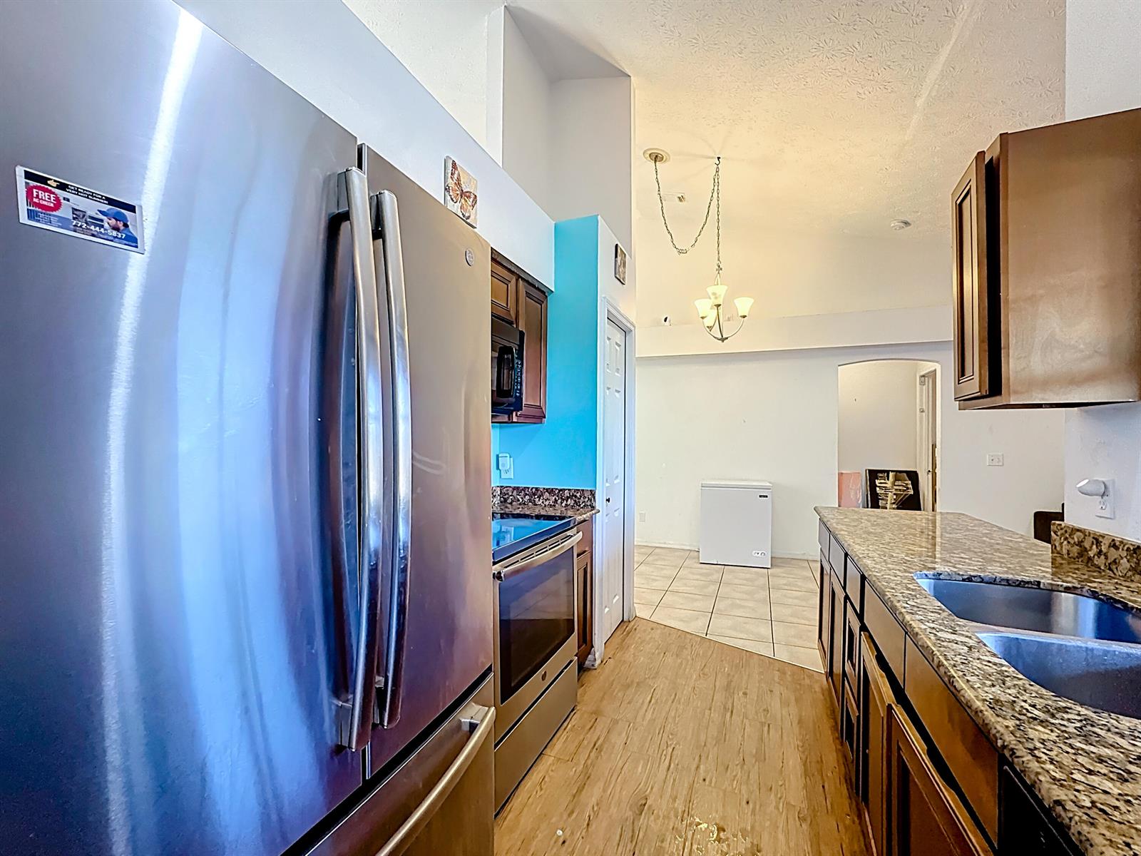 Ver detalles 2091 3 / 2 1404 sq. ft. $ 2026-03-12 0 foto