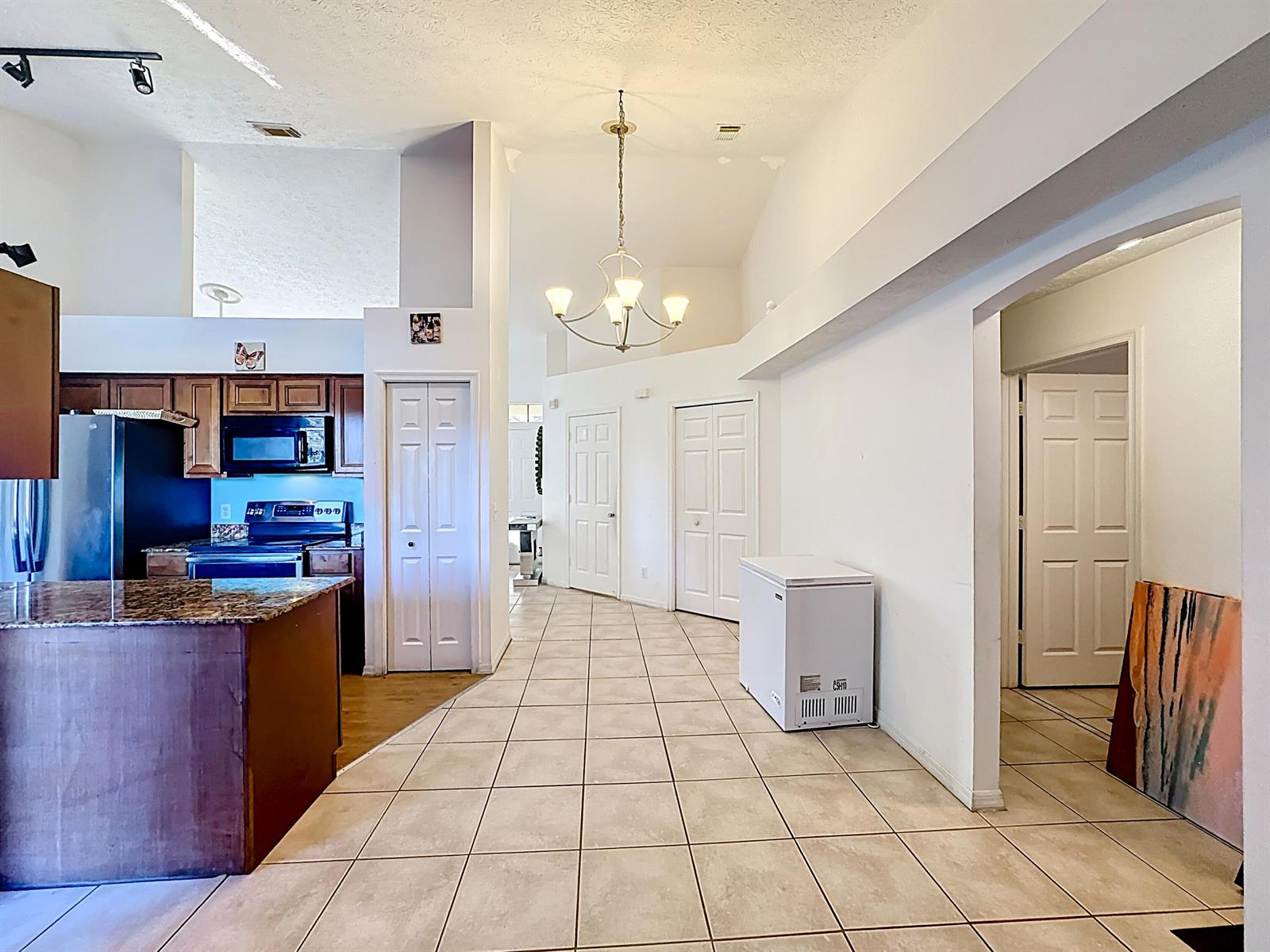 Ver detalles 2091 3 / 2 1404 sq. ft. $ 2026-03-12 0 foto