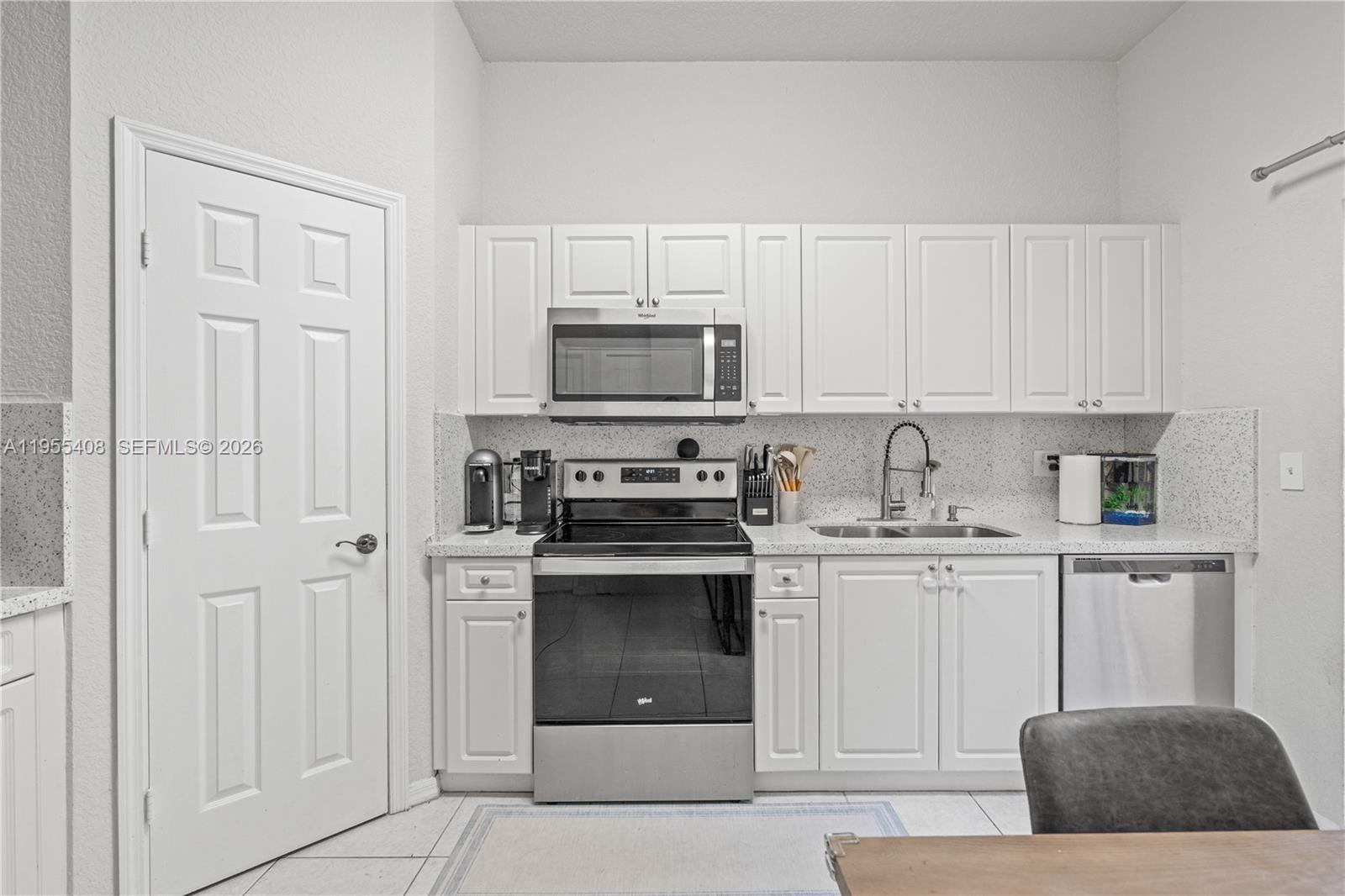 Ver detalles 2 / 3 1431 sq. ft. $ 2026-05-19 0 foto