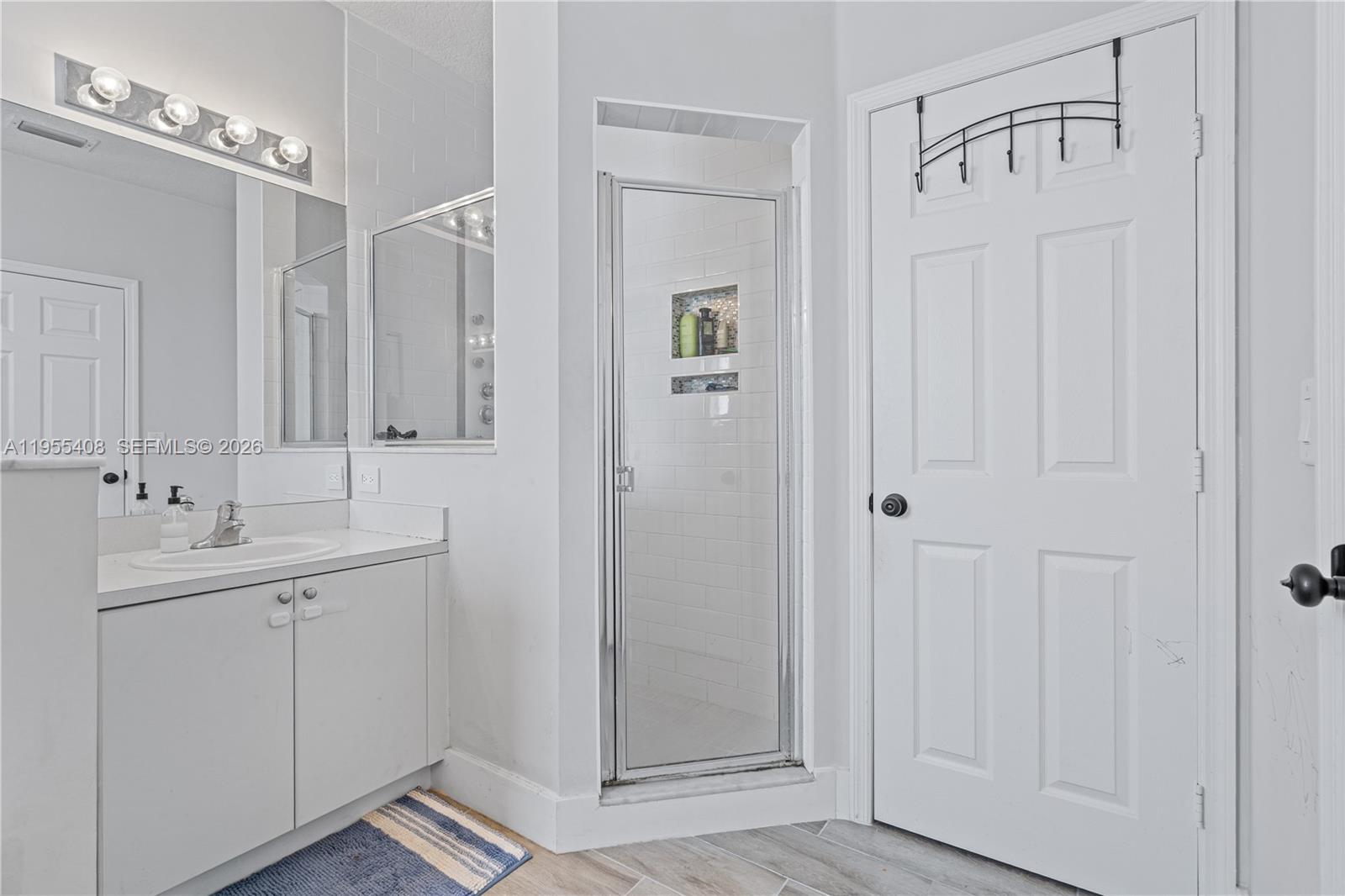 Ver detalles 2 / 3 1431 sq. ft. $ 2026-05-19 0 foto