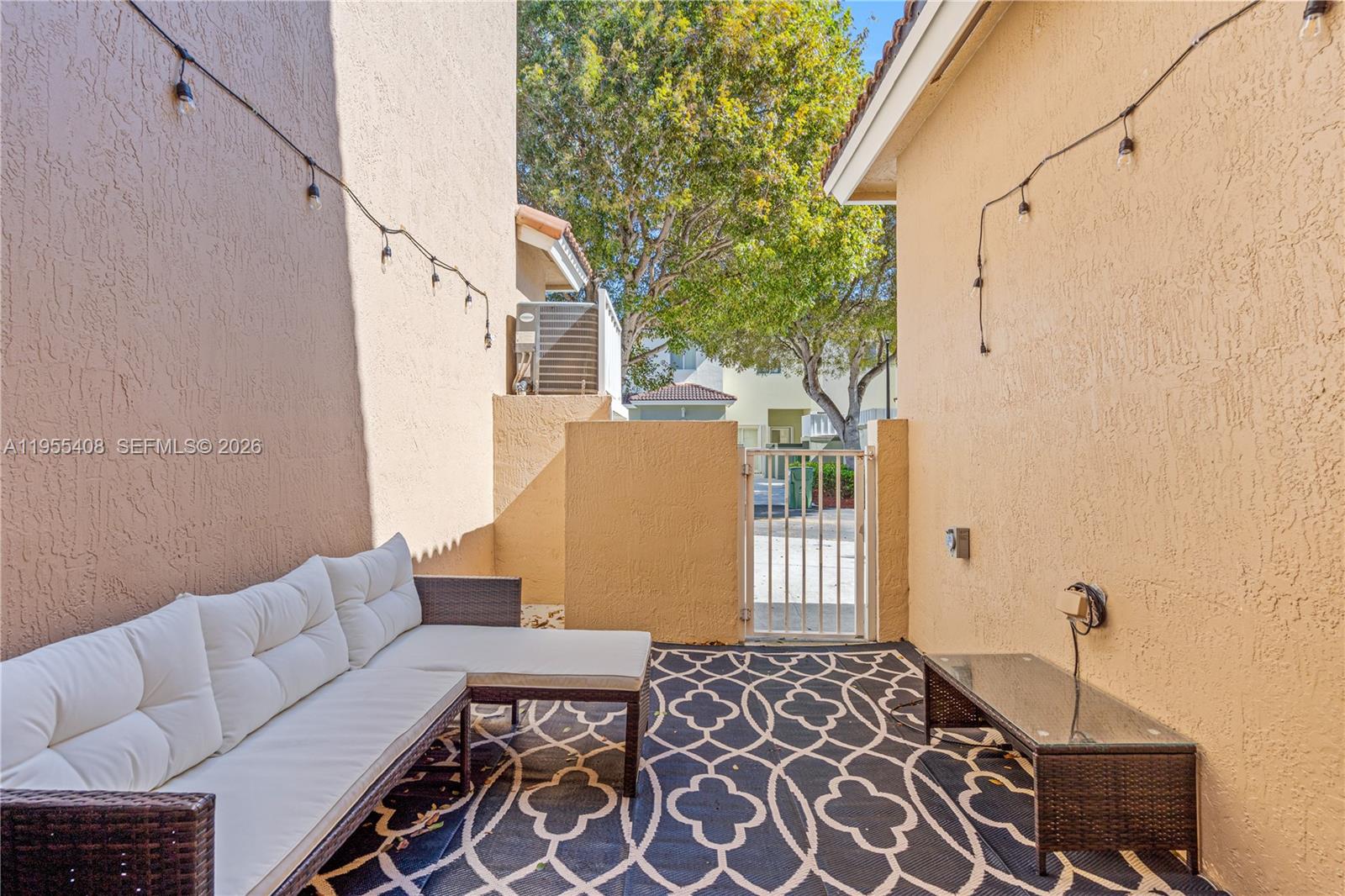 Ver detalles 2 / 3 1431 sq. ft. $ 2026-05-19 0 foto