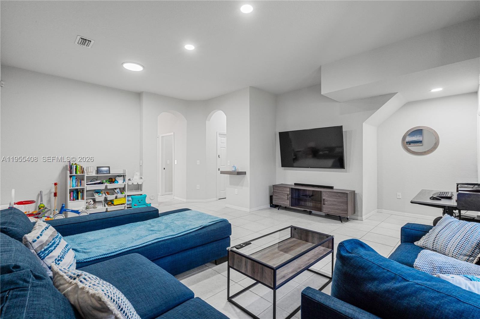 Ver detalles 2 / 3 1431 sq. ft. $ 2026-05-19 0 foto