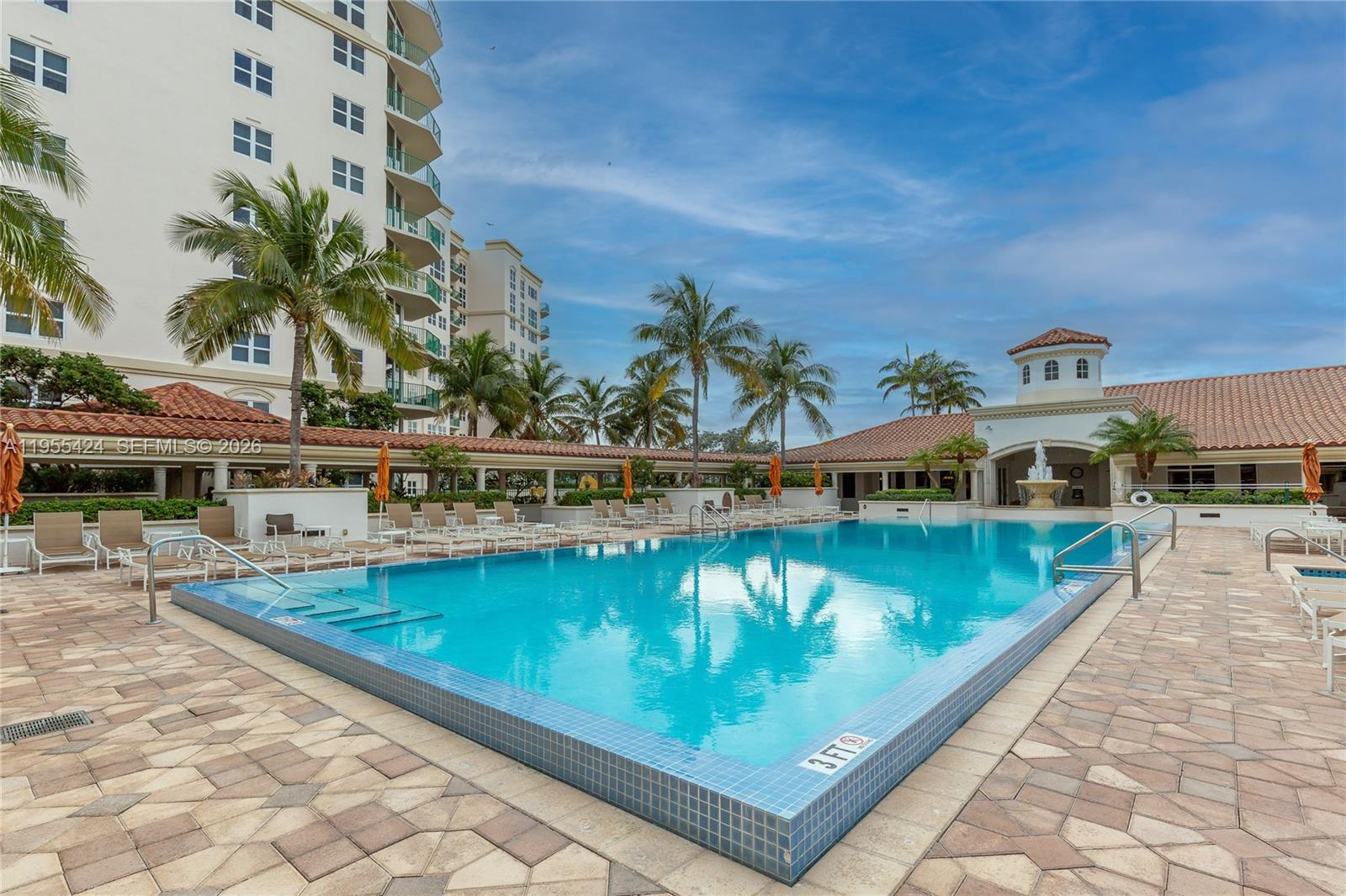 Photo of 20000 Country Club Dr  #402, Aventura, Florida, 33180 - 