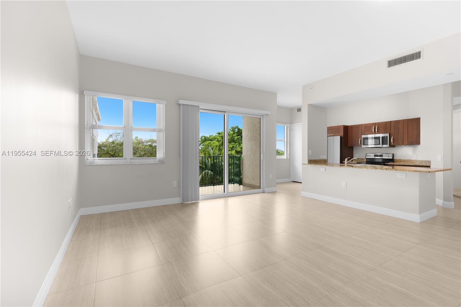 Photo of 20000 Country Club Dr  #402, Aventura, Florida, 33180 - 