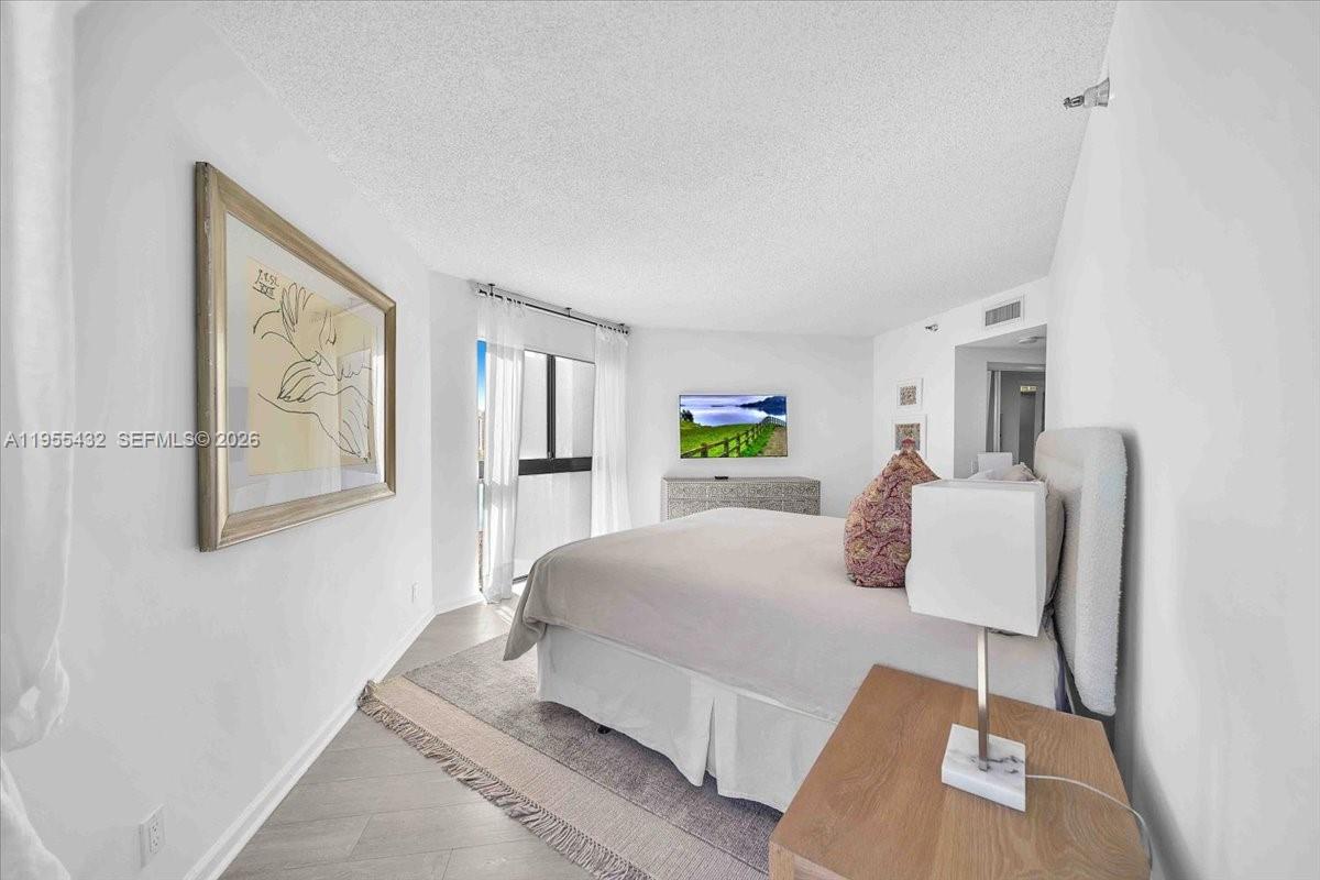 Photo of 3610 Yacht Club Dr #1001, Aventura, Florida, 33180 - Main