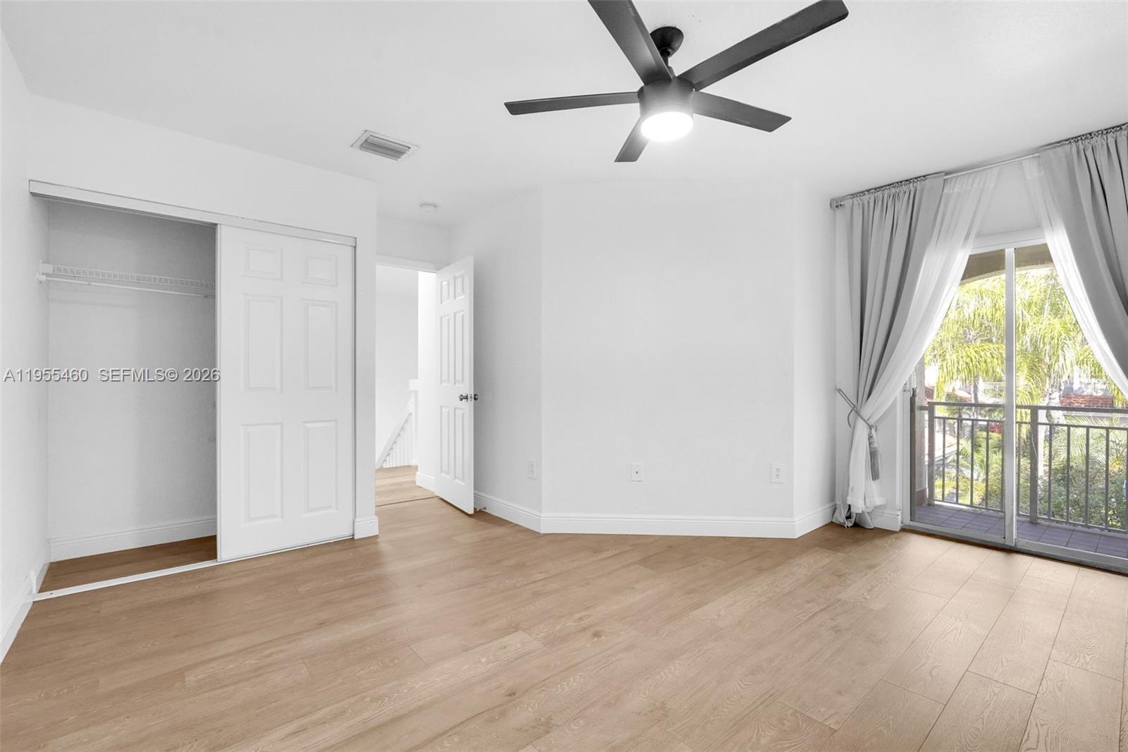 Photo of 1120 Cliffrose St  (1120), Hollywood, Florida, 33019 - 