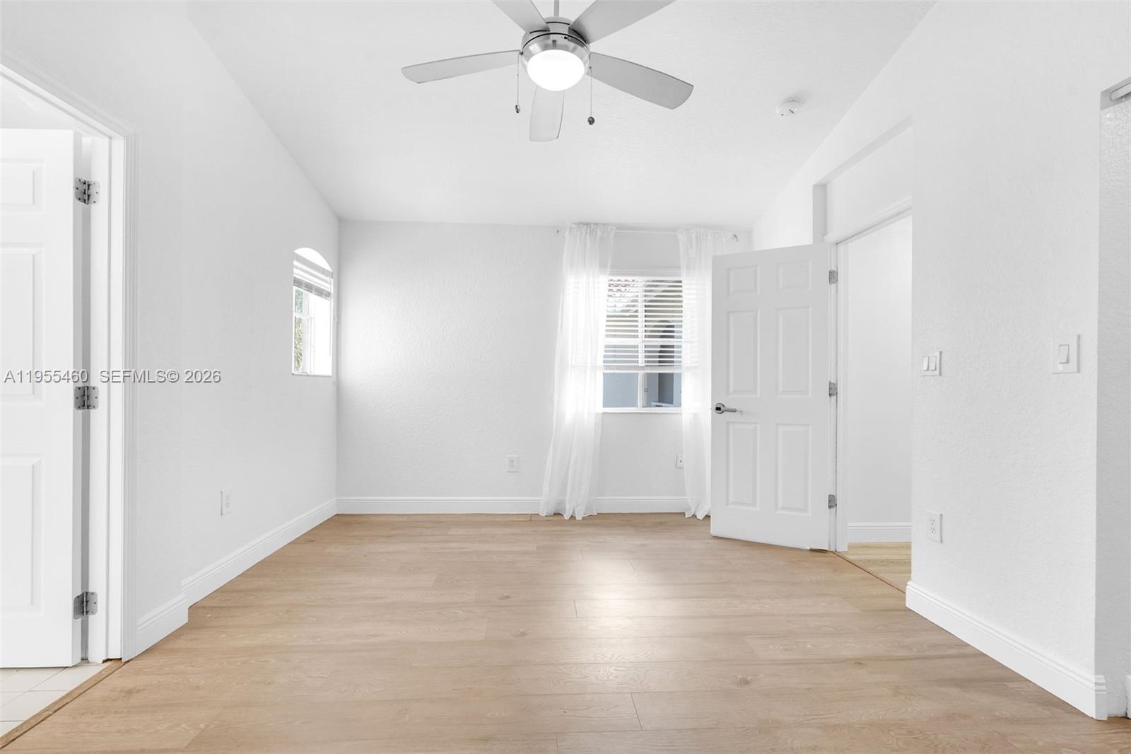 Photo of 1120 Cliffrose St  (1120), Hollywood, Florida, 33019 - 