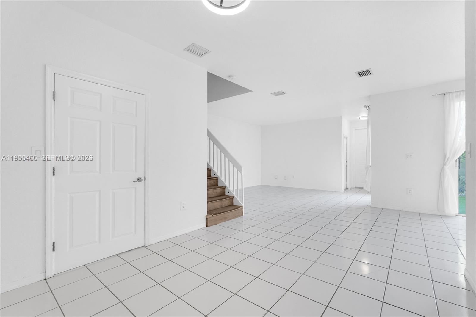 Photo of 1120 Cliffrose St  (1120), Hollywood, Florida, 33019 - 