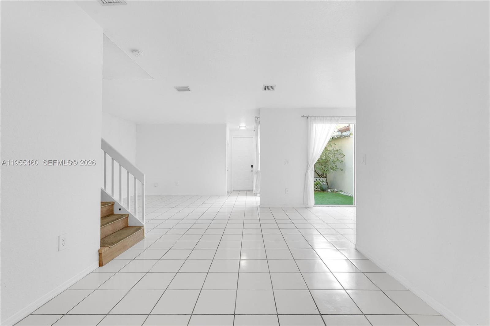 Photo of 1120 Cliffrose St  (1120), Hollywood, Florida, 33019 - 