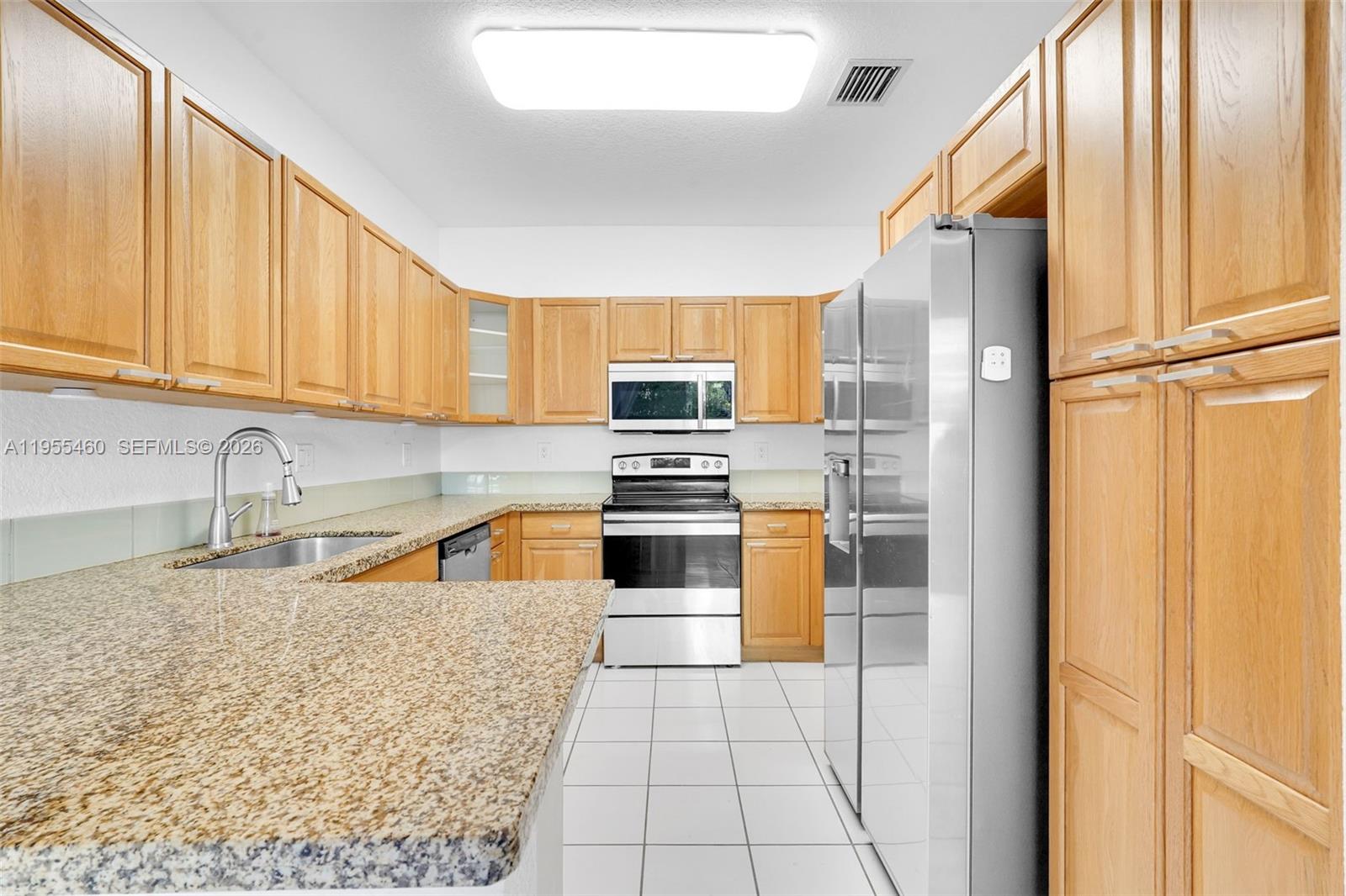 Photo of 1120 Cliffrose St  (1120), Hollywood, Florida, 33019 - 