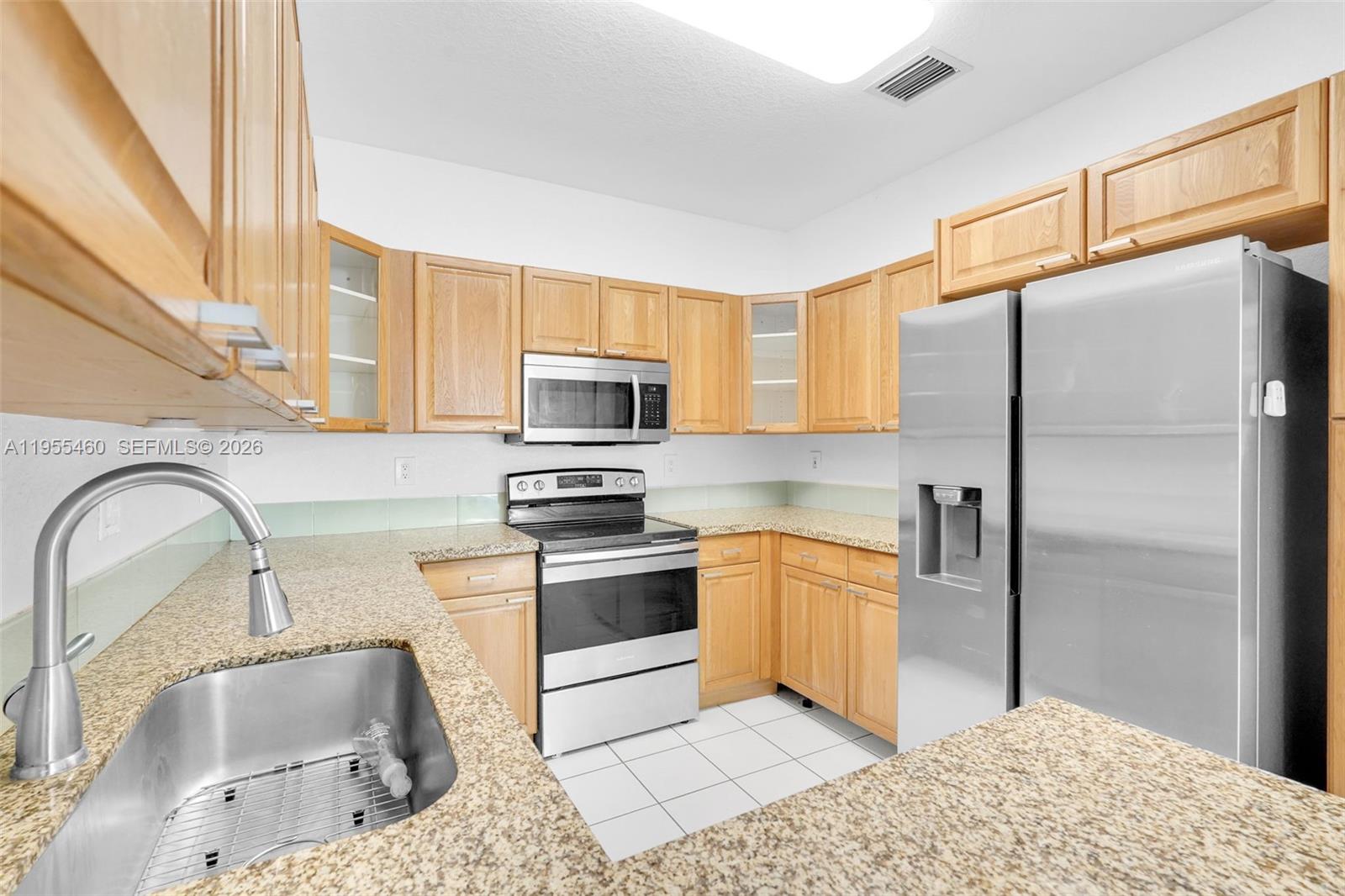 Photo of 1120 Cliffrose St  (1120), Hollywood, Florida, 33019 - 