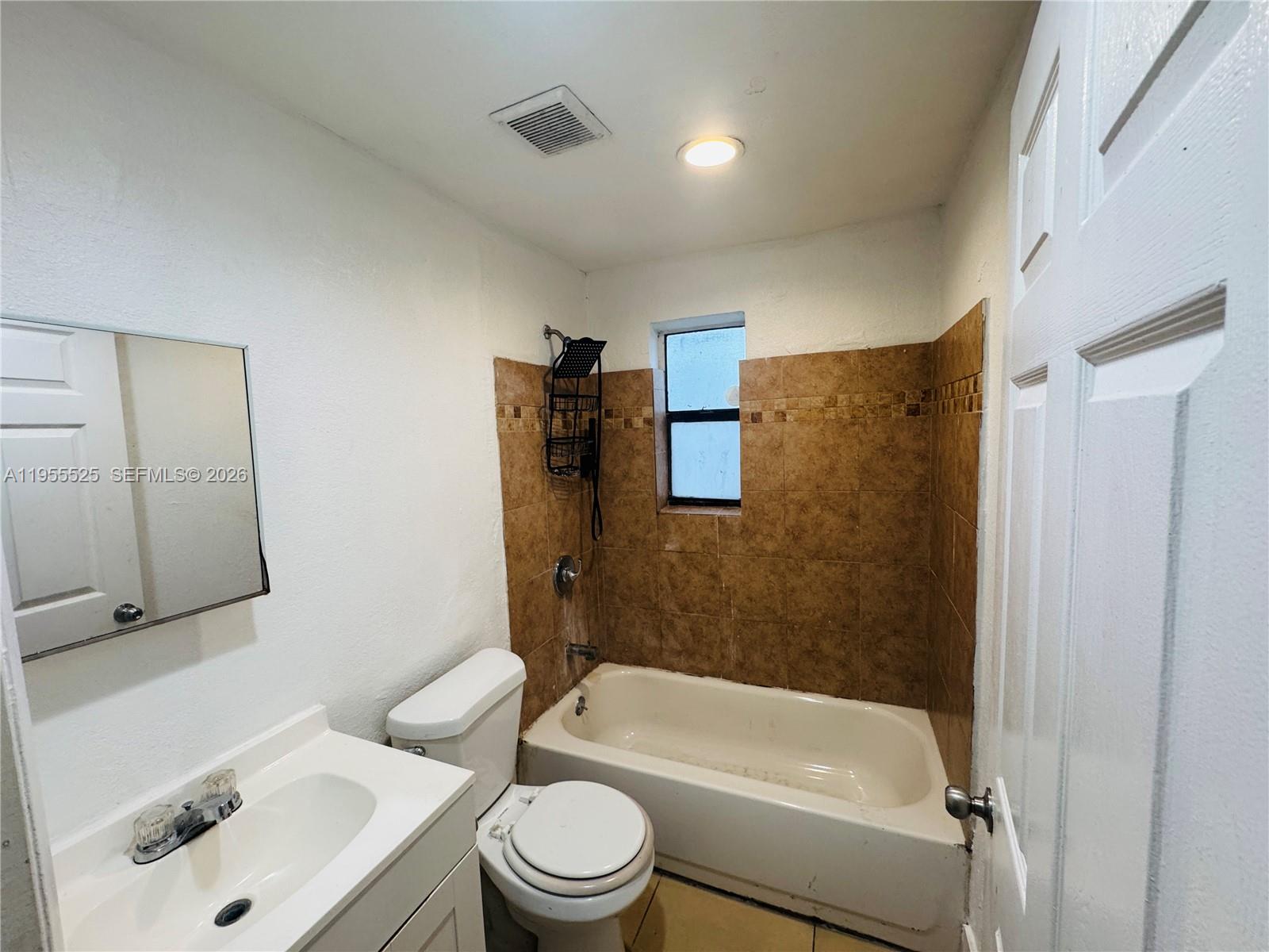   /  900 sq. ft. $ 2026-01-29 0 Photo