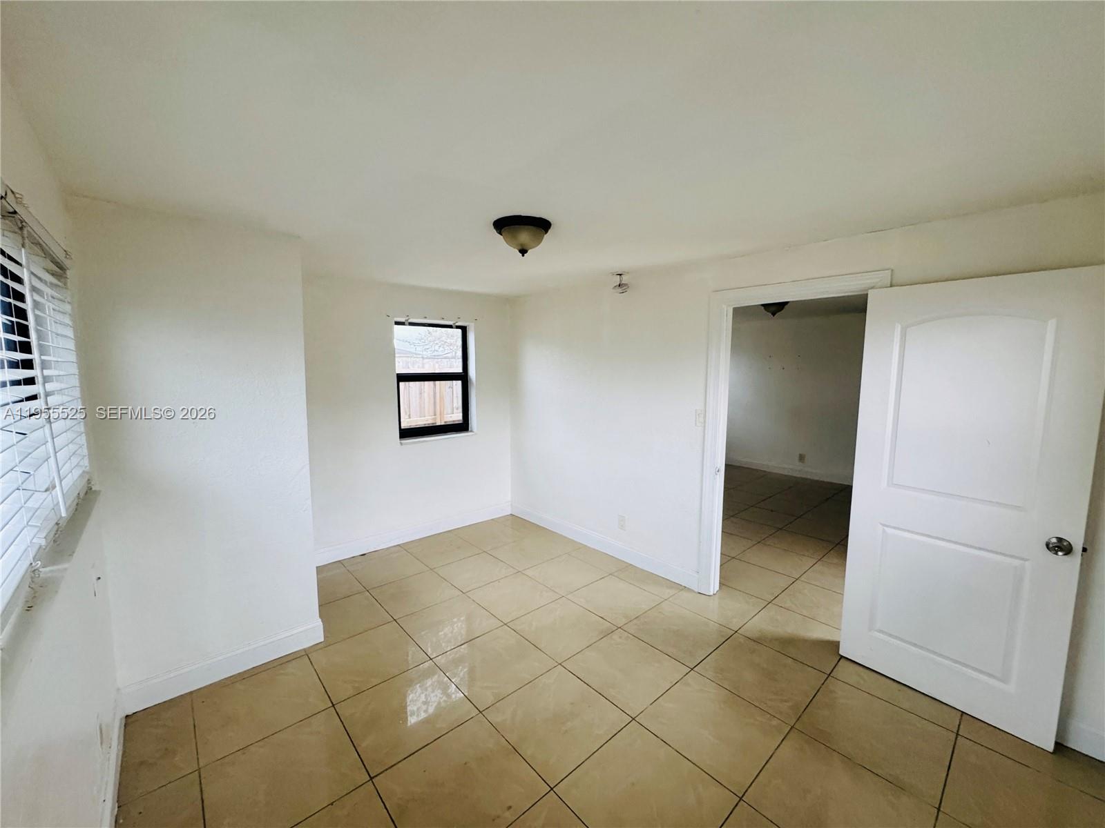   /  900 sq. ft. $ 2026-01-29 0 Photo