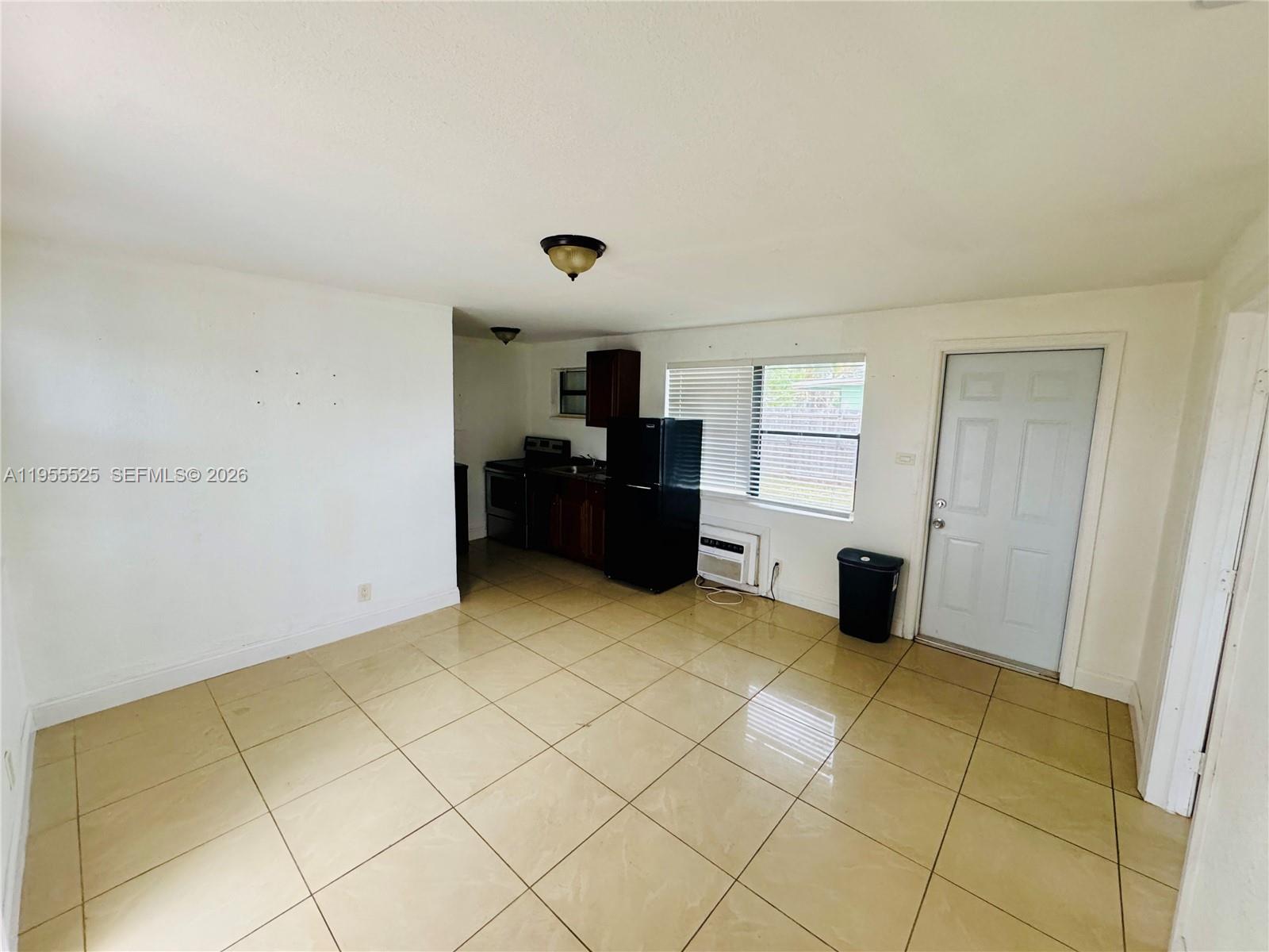   /  900 sq. ft. $ 2026-01-29 0 Photo