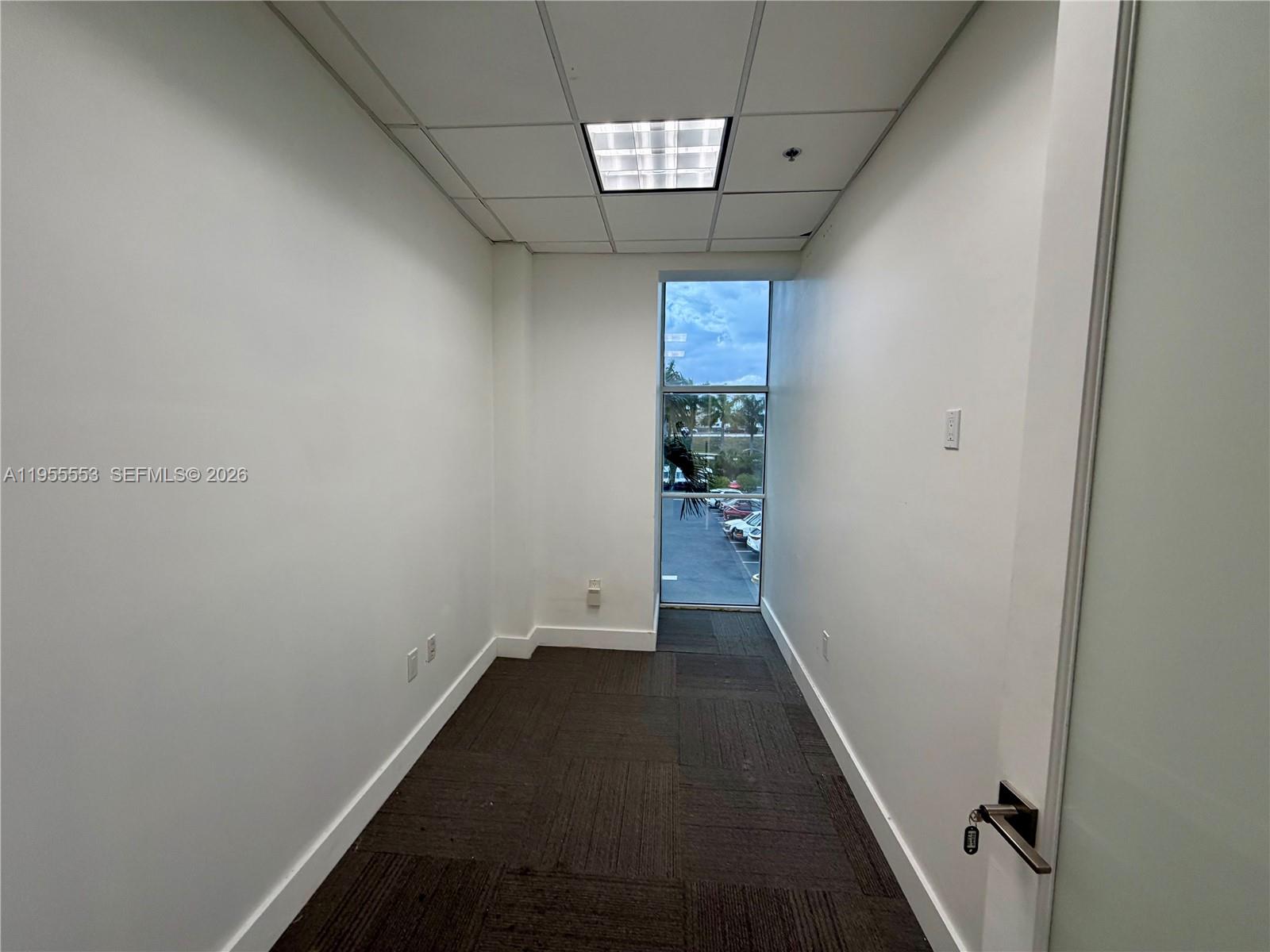 205  /   sq. ft. $ 2026-01-30 0 Photo