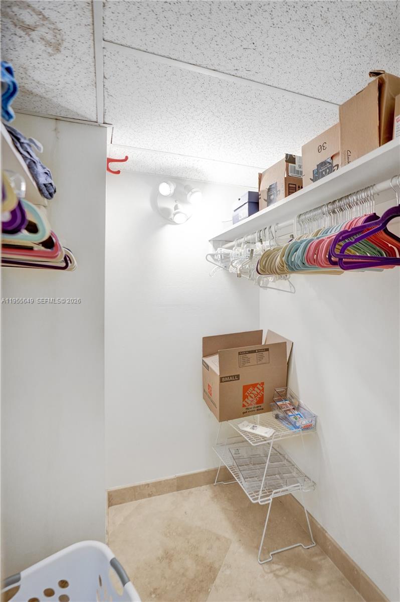 1422 2 / 2 1295 sq. ft. $ 2026-01-30 0 foto