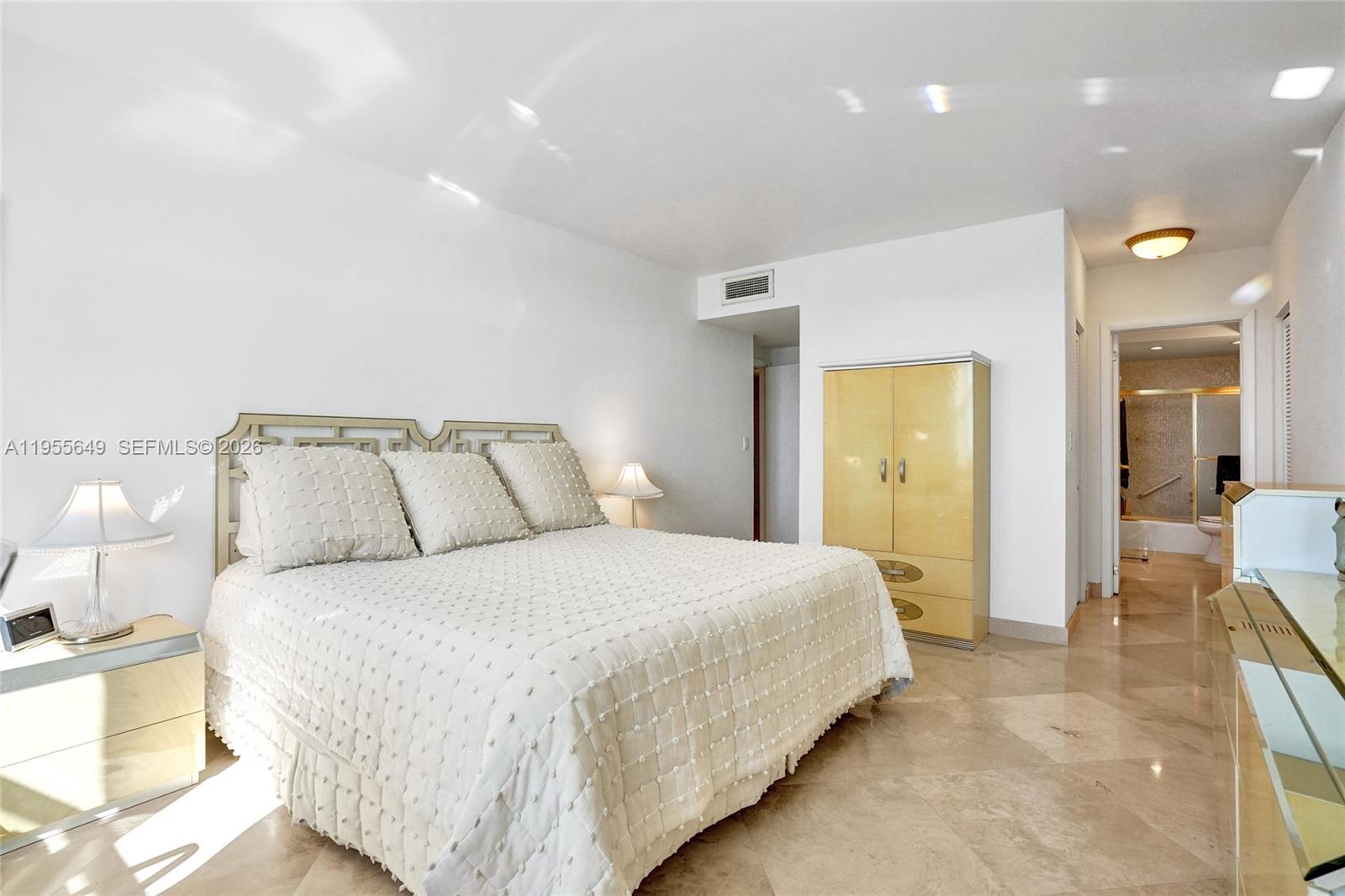 1422 2 / 2 1295 sq. ft. $ 2026-01-30 0 foto