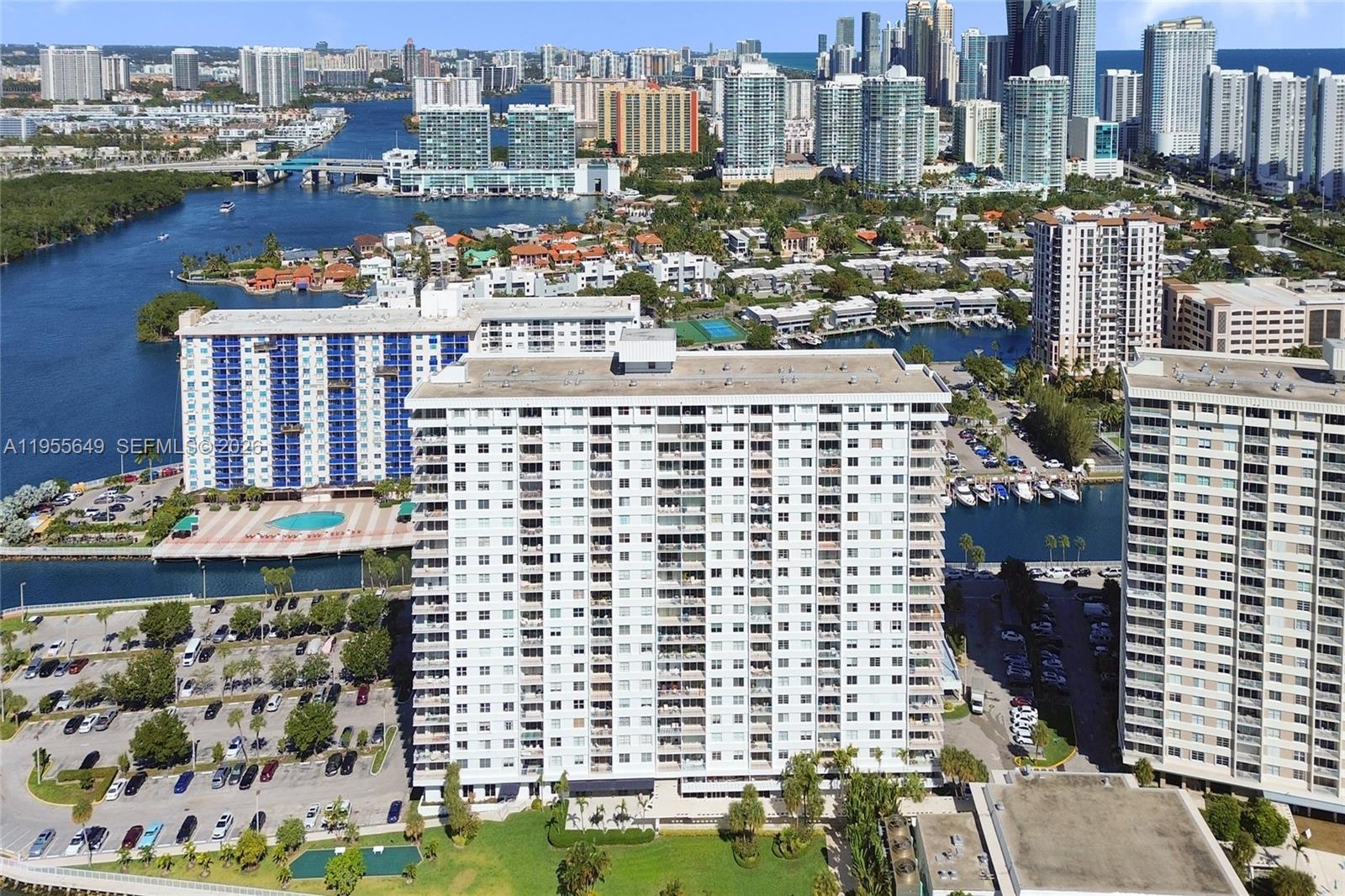 1422 2 / 2 1295 sq. ft. $ 2026-01-30 0 foto