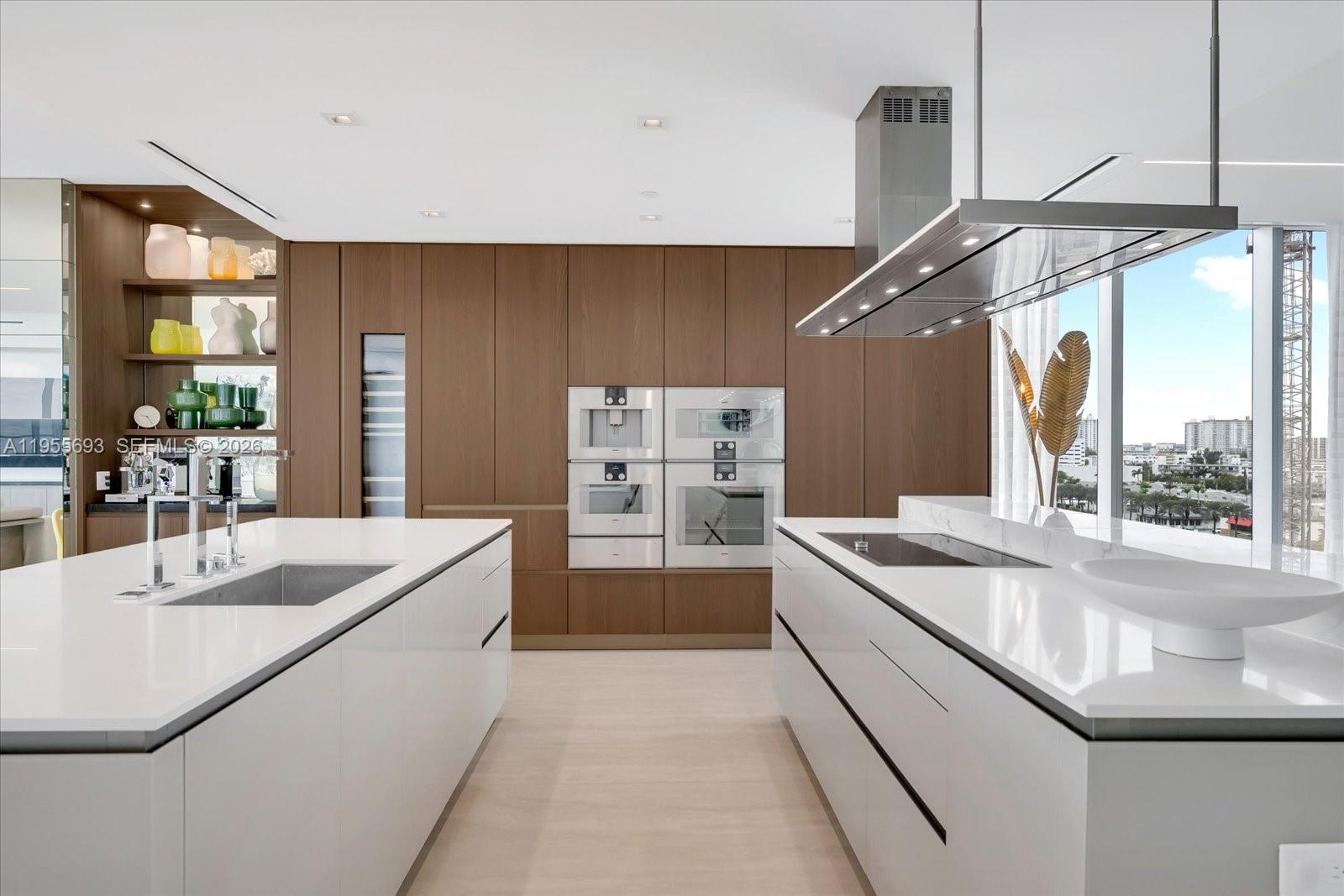 704 4 / 6 3252 sq. ft. $ 2026-01-30 0 Photo