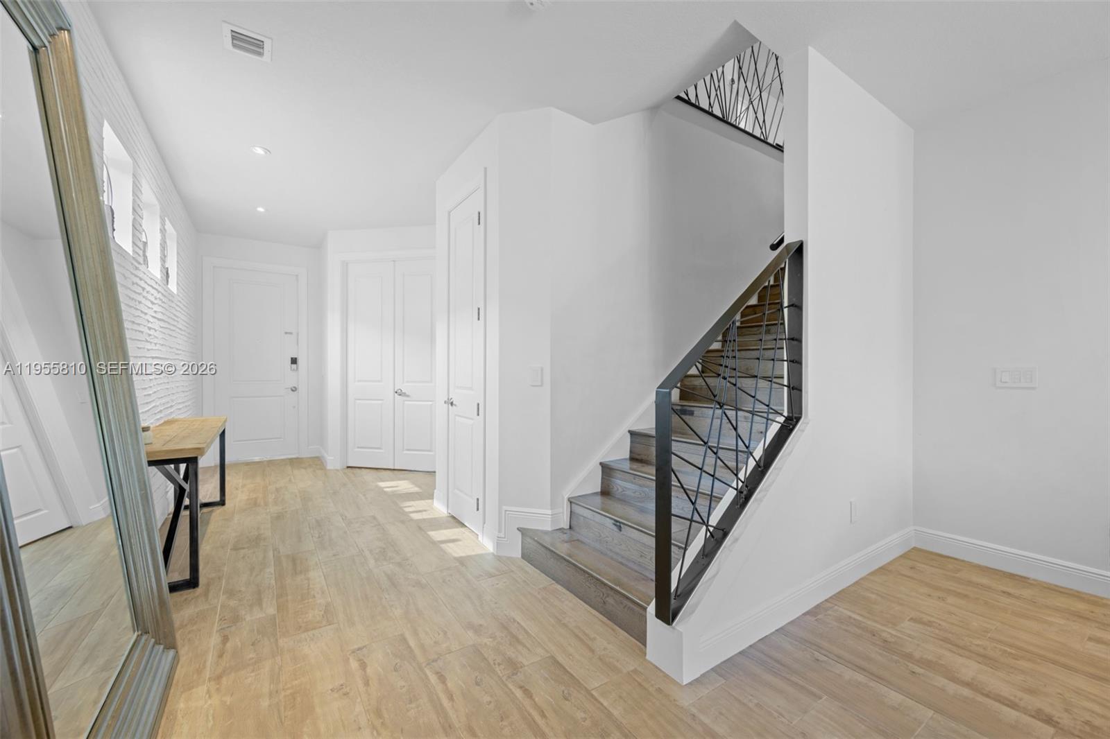 1465 5 / 3 2502 sq. ft. $ 2026-01-30 0 Photo