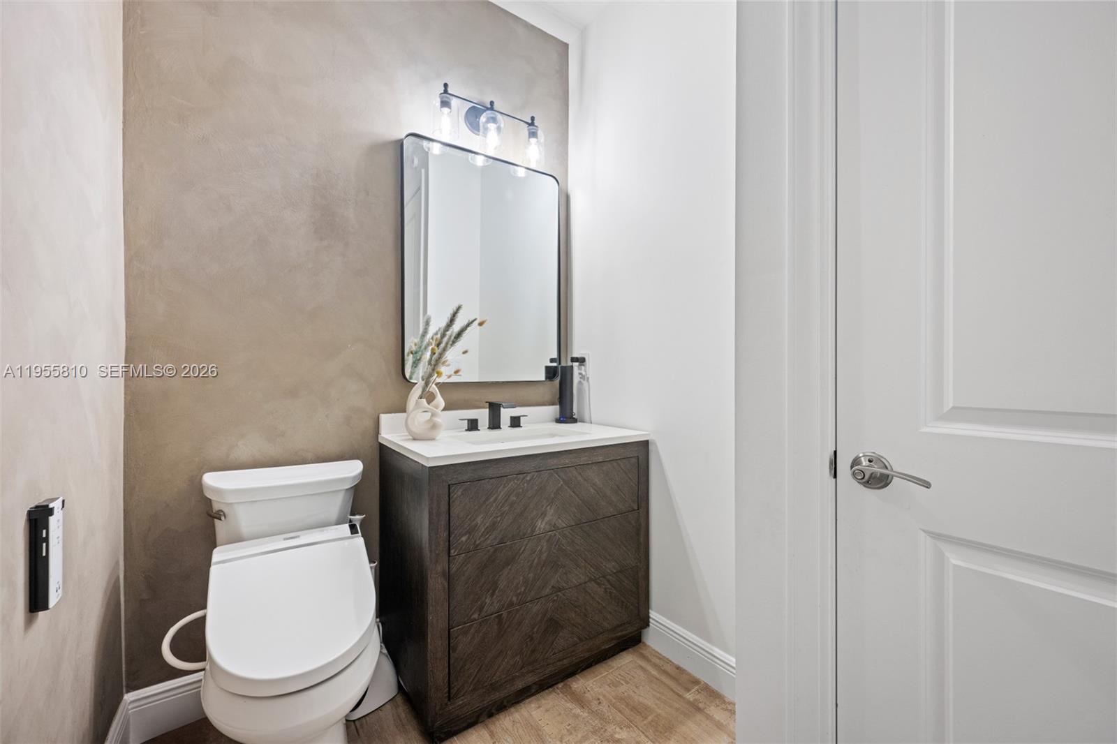 1465 5 / 3 2502 sq. ft. $ 2026-01-30 0 Photo