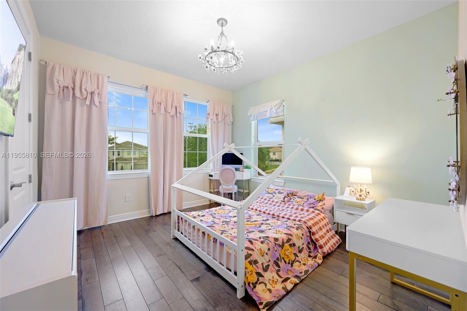 1465 5 / 3 2502 sq. ft. $ 2026-01-30 0 Photo