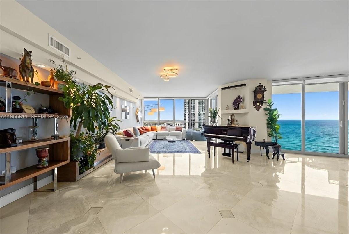 Photo of 3101 Ocean Dr  #3003, Hollywood, Florida, 33019 - 