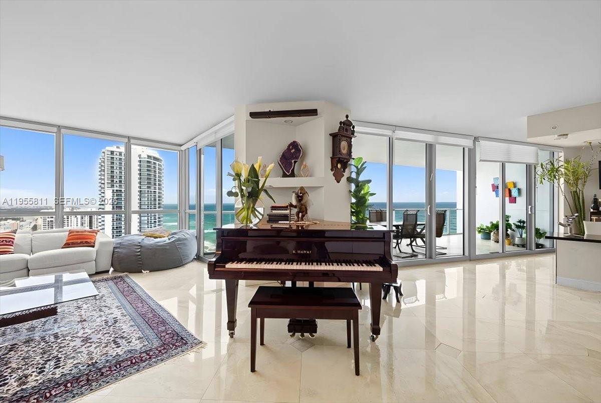 Photo of 3101 Ocean Dr  #3003, Hollywood, Florida, 33019 - 