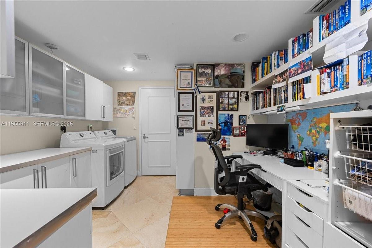 Photo of 3101 Ocean Dr  #3003, Hollywood, Florida, 33019 - 