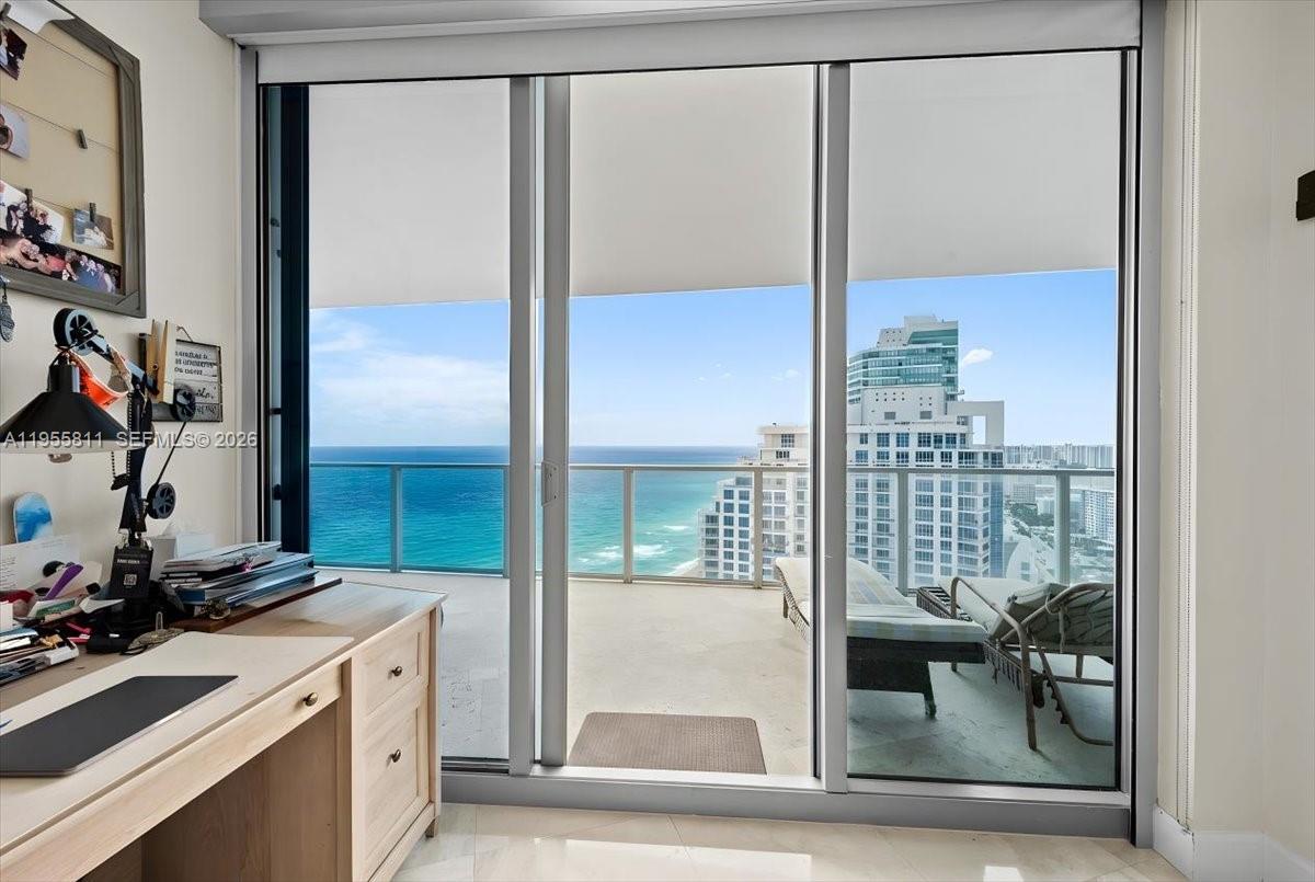 Photo of 3101 Ocean Dr  #3003, Hollywood, Florida, 33019 - 