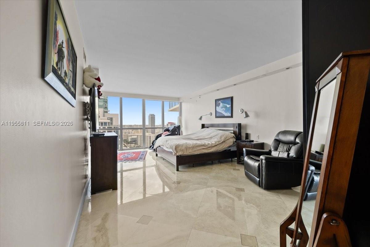 Photo of 3101 Ocean Dr  #3003, Hollywood, Florida, 33019 - 