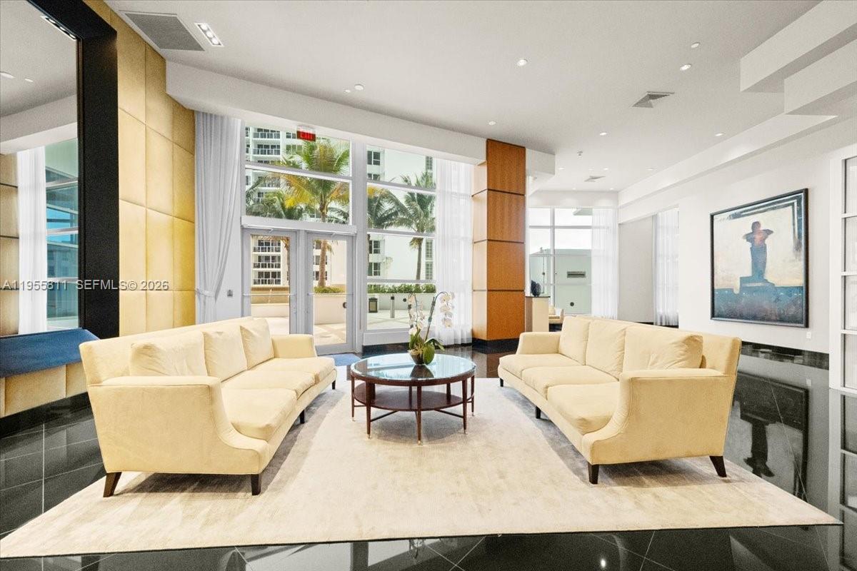 Photo of 3101 Ocean Dr  #3003, Hollywood, Florida, 33019 - 