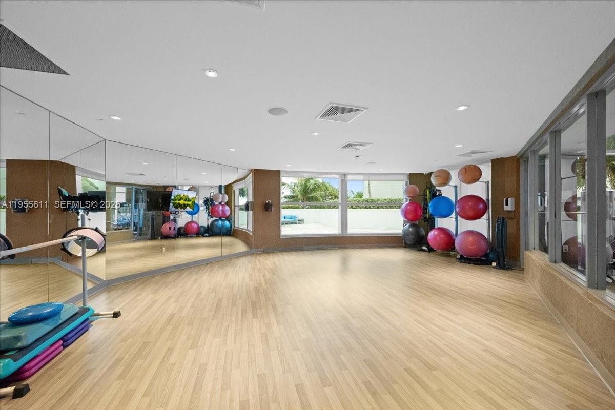 Photo of 3101 Ocean Dr  #3003, Hollywood, Florida, 33019 - 