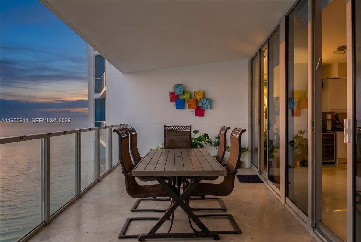 Photo of 3101 Ocean Dr  #3003, Hollywood, Florida, 33019 - 