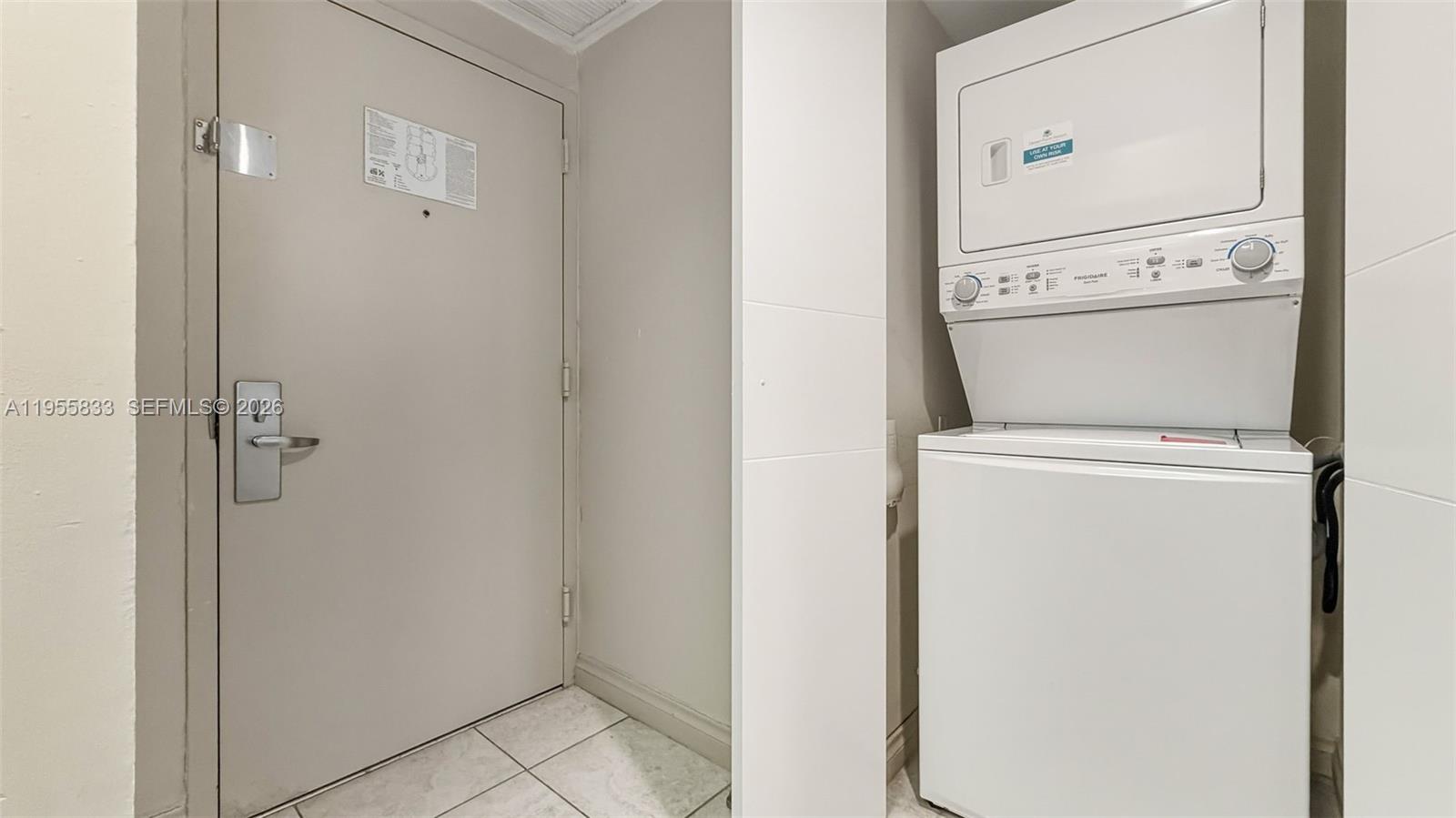 See details 2401 2 / 3 1470 sq. ft. $ 2026-01-30 0 Photo