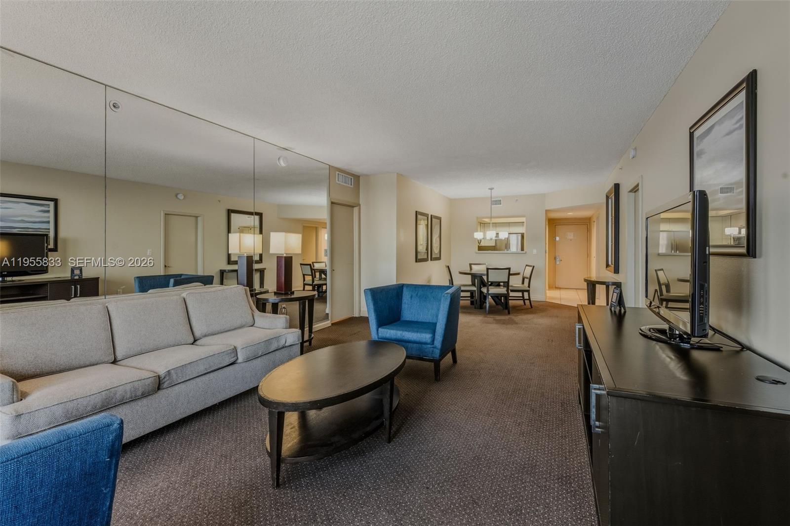 See details 2401 2 / 3 1470 sq. ft. $ 2026-01-30 0 Photo