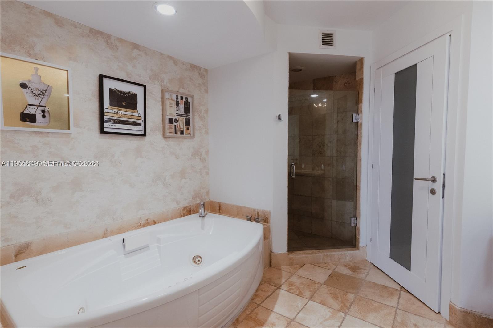 1507 3 / 3 1434 sq. ft. $ 2026-01-30 0 Photo