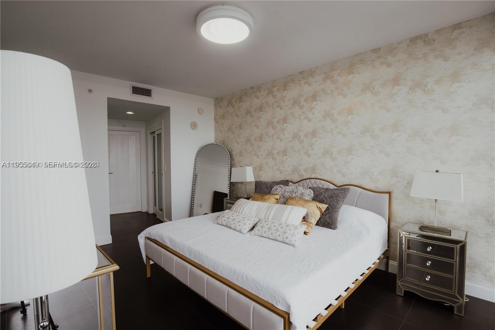 1507 3 / 3 1434 sq. ft. $ 2026-01-30 0 Photo