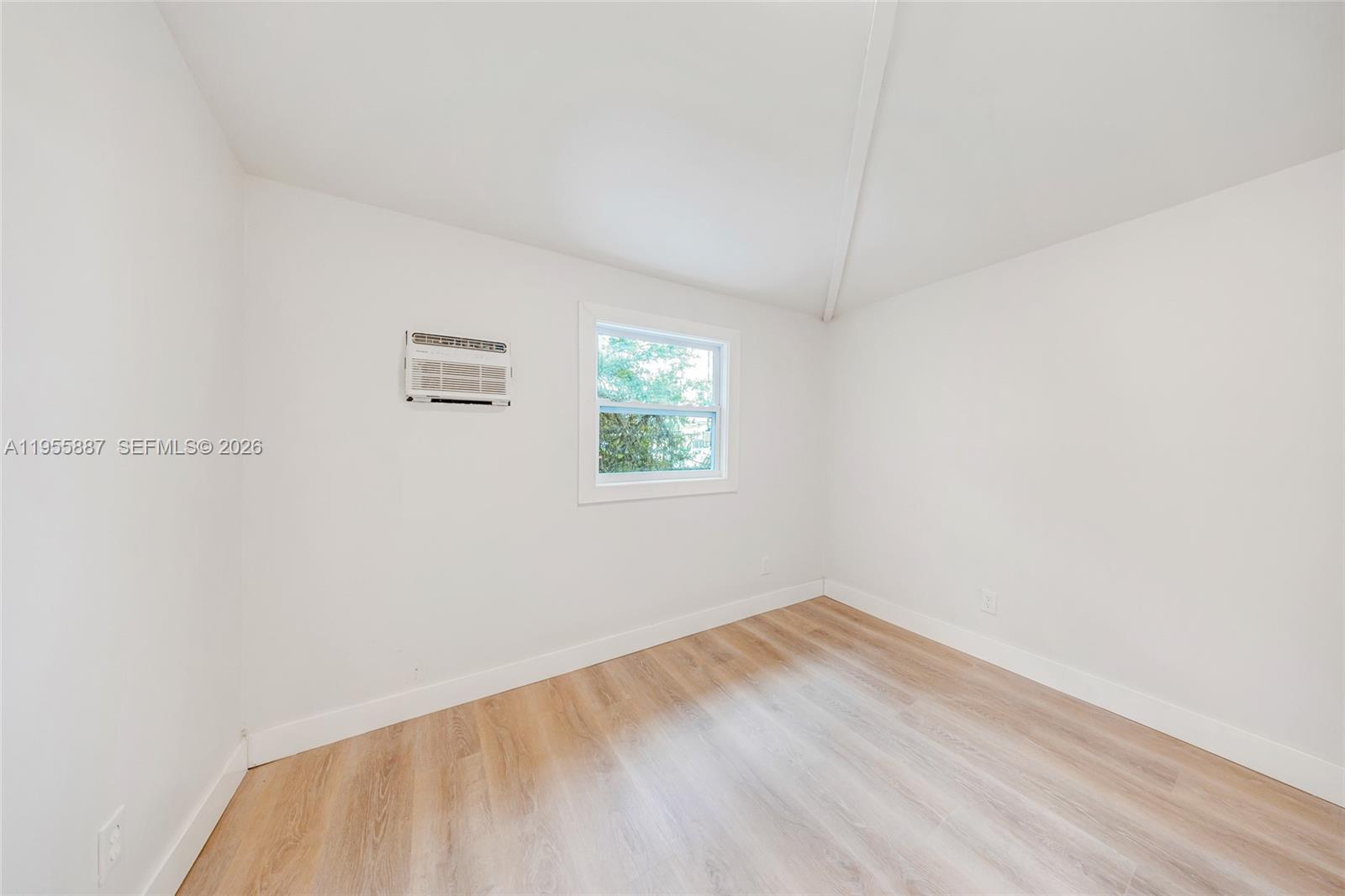   /  2407 sq. ft. $ 2026-01-30 0 Photo