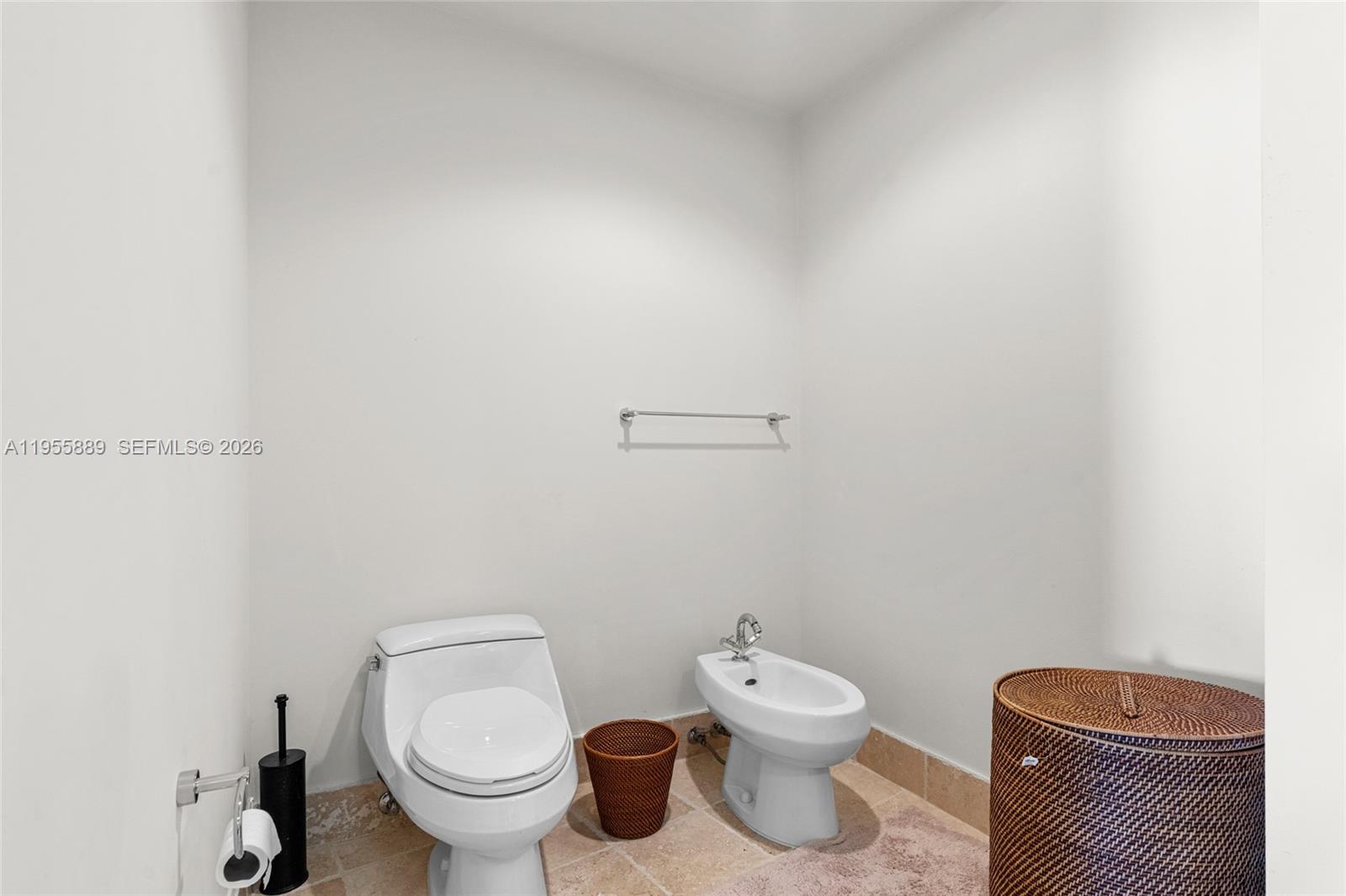 709 3 / 4 4045 sq. ft. $ 2026-01-30 0 Photo