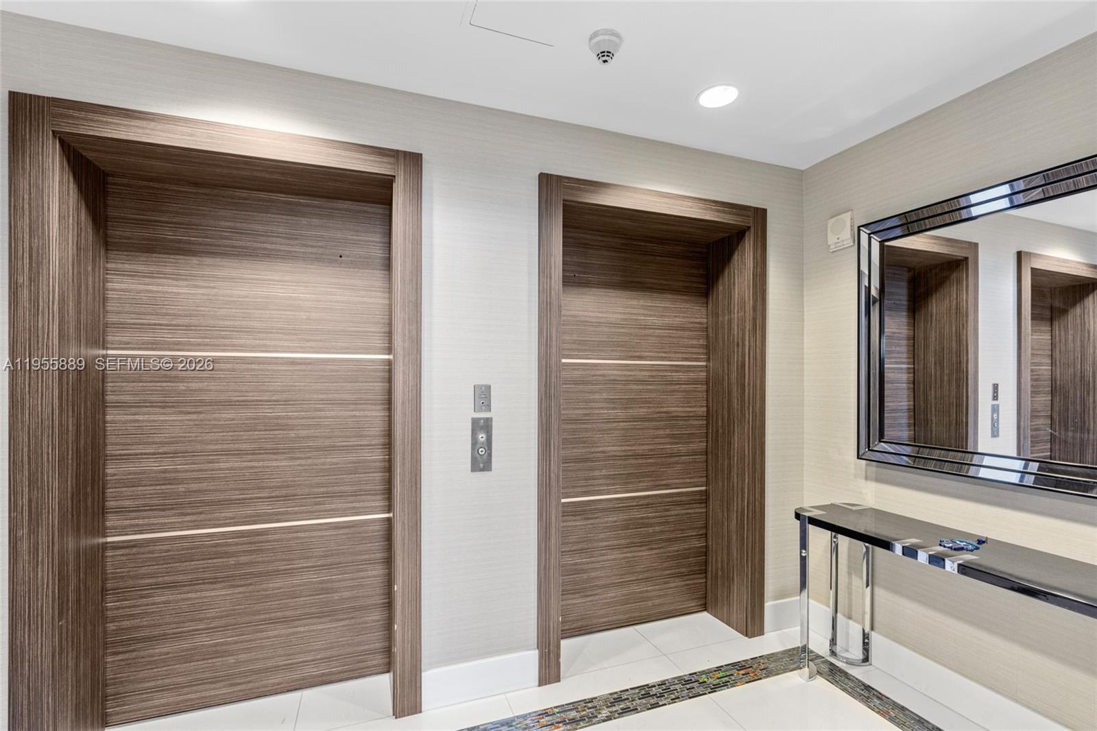 709 3 / 4 4045 sq. ft. $ 2026-01-30 0 Photo