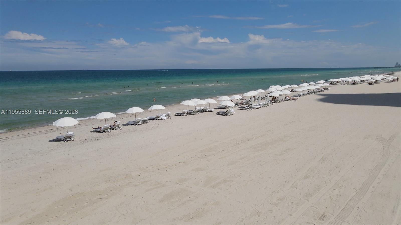 709 3 / 4 4045 sq. ft. $ 2026-01-30 0 Photo